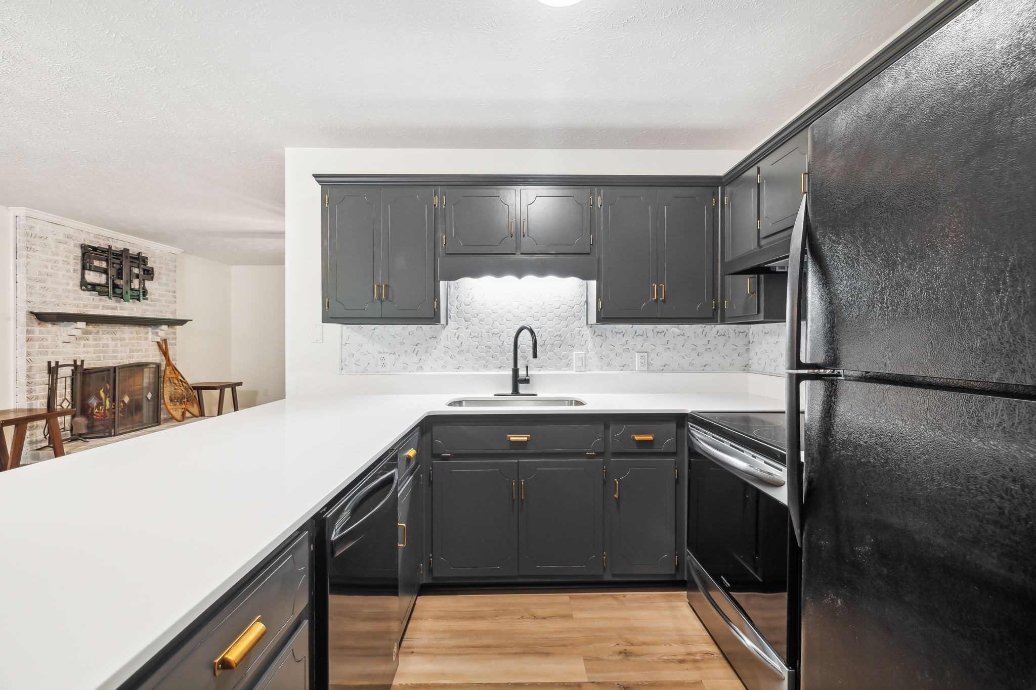 1101 Johns Rd