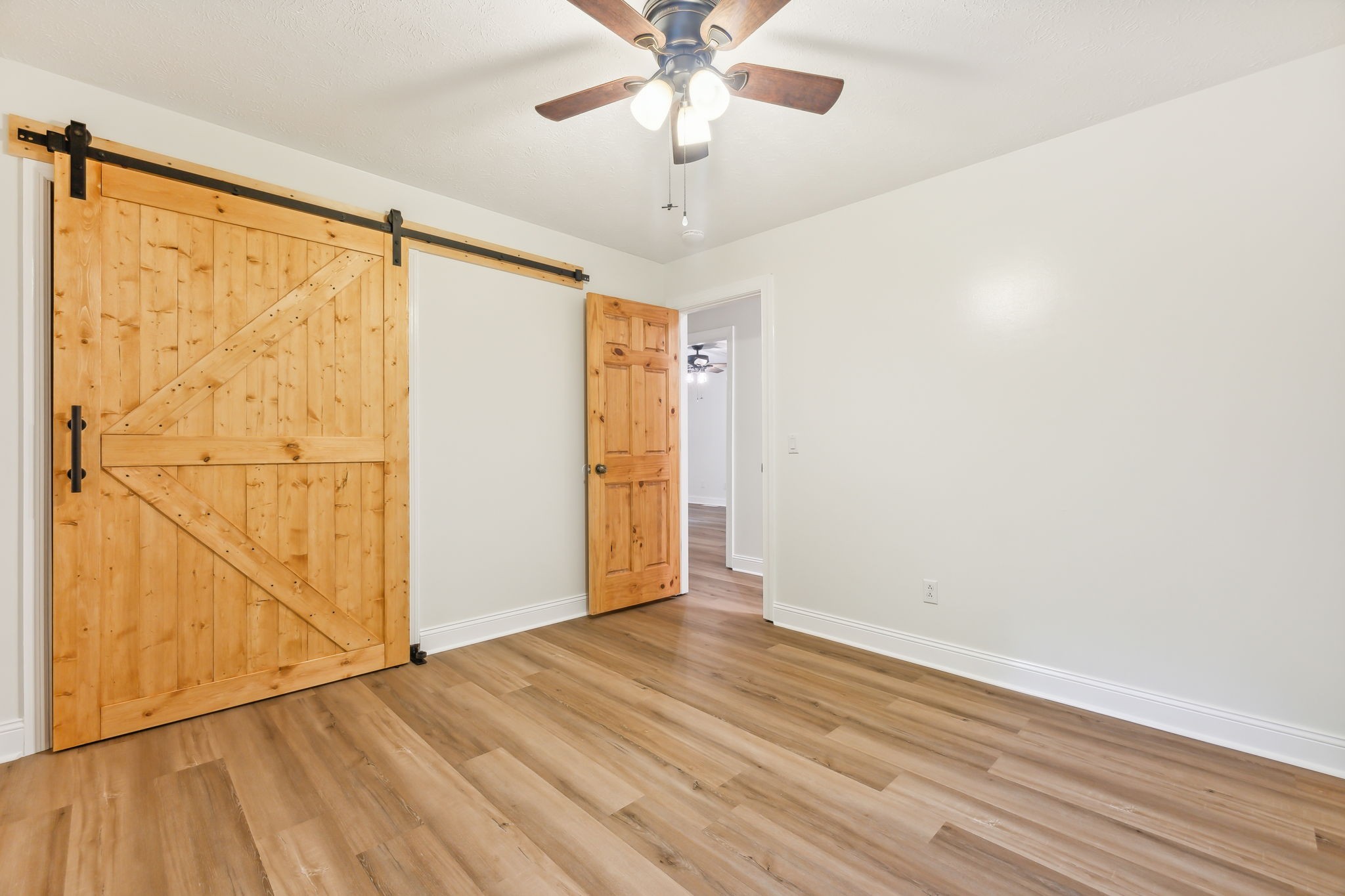 1101 Johns Rd