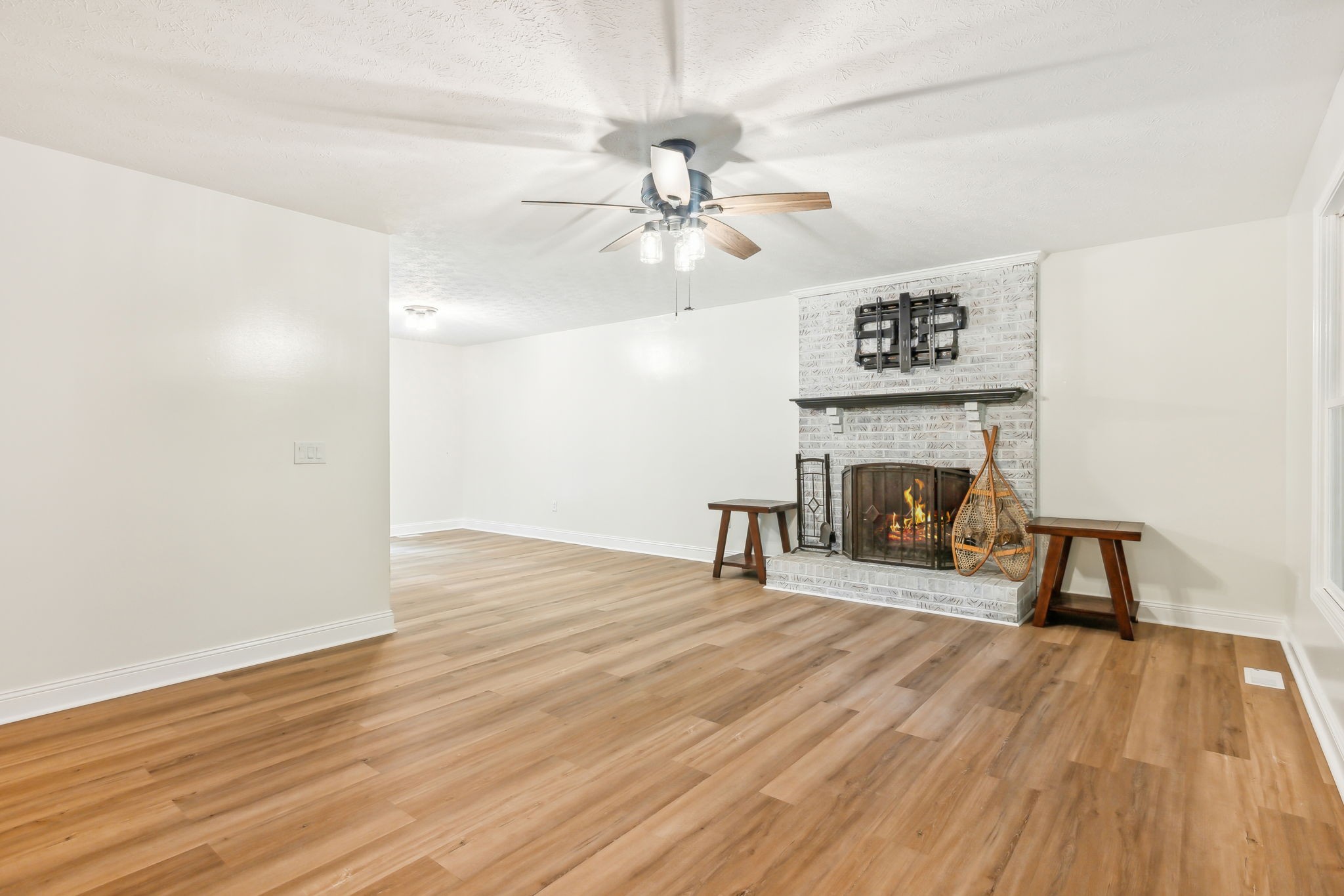 1101 Johns Rd