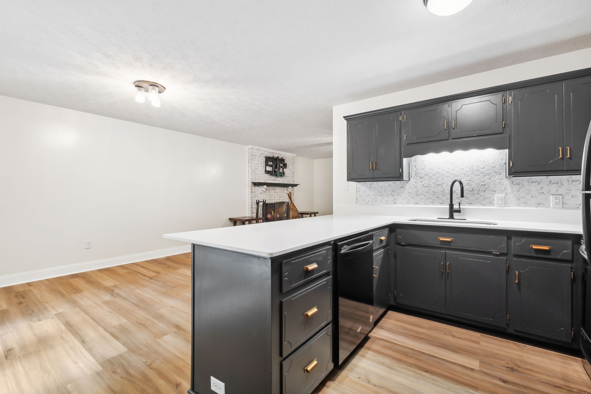 1101 Johns Rd