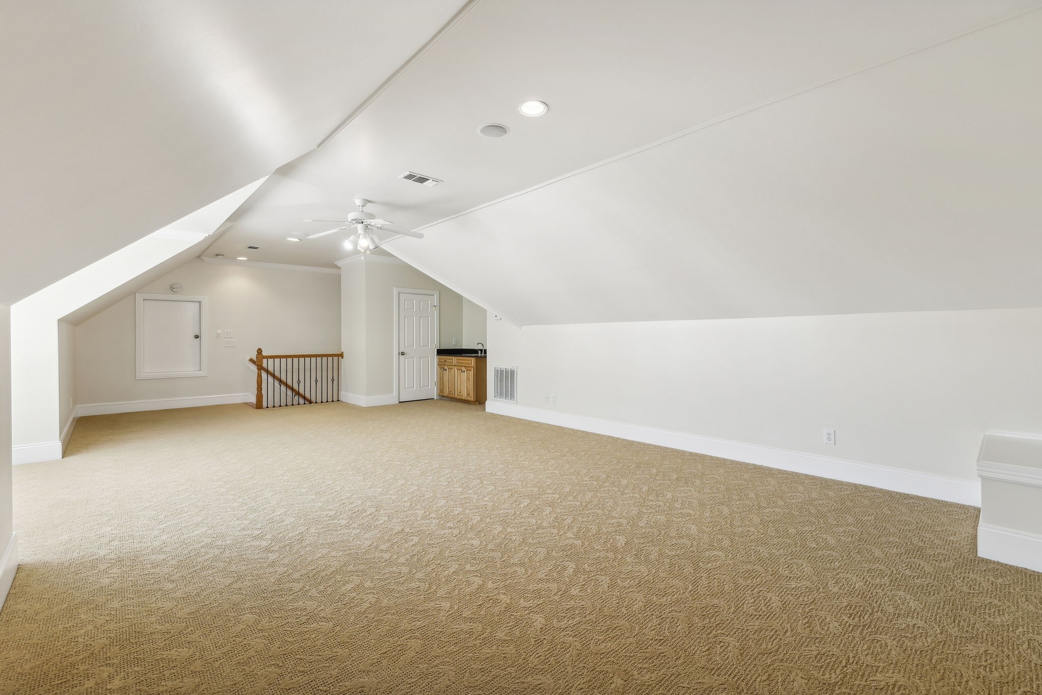 501 Five Oaks Blvd