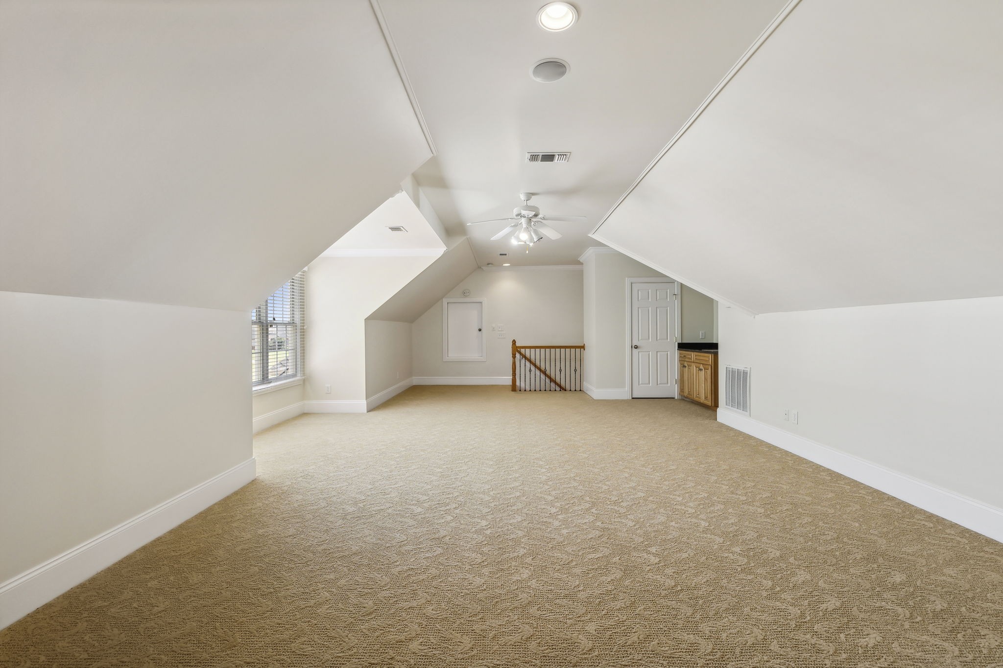 501 Five Oaks Blvd