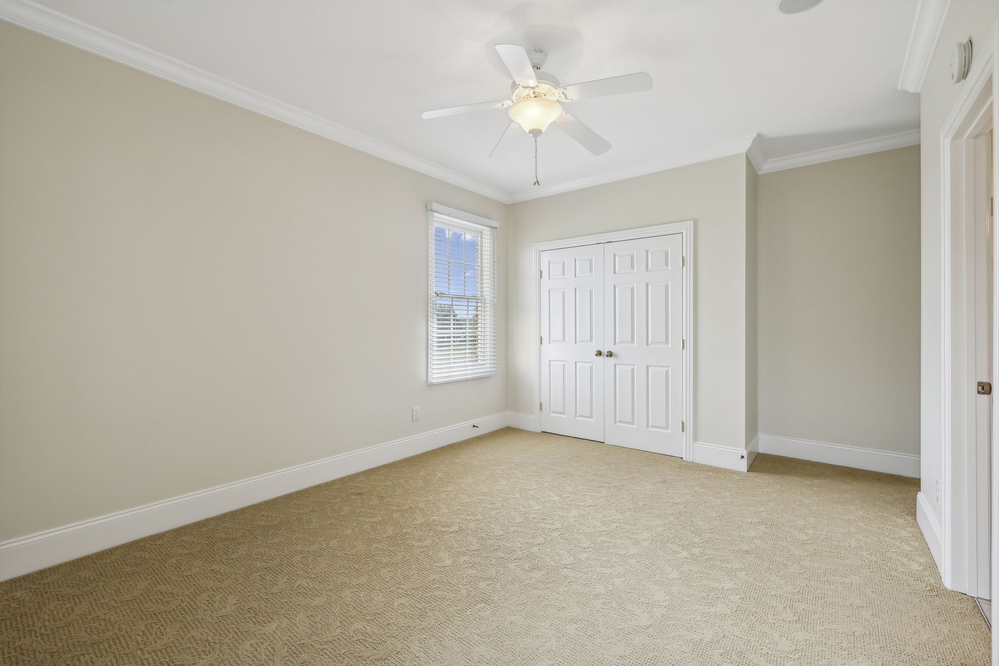 501 Five Oaks Blvd