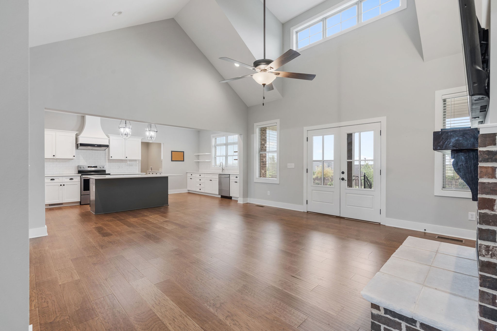1407 Barrett Dr