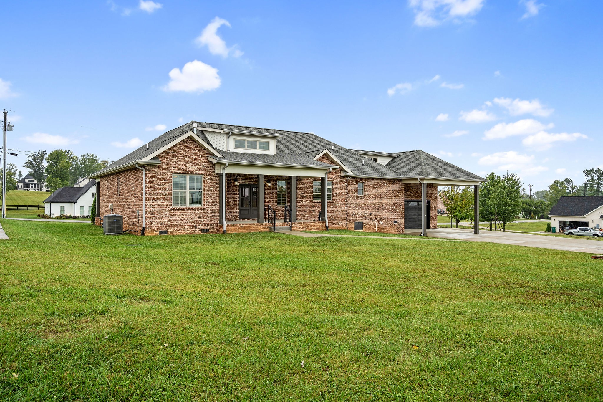 1407 Barrett Dr