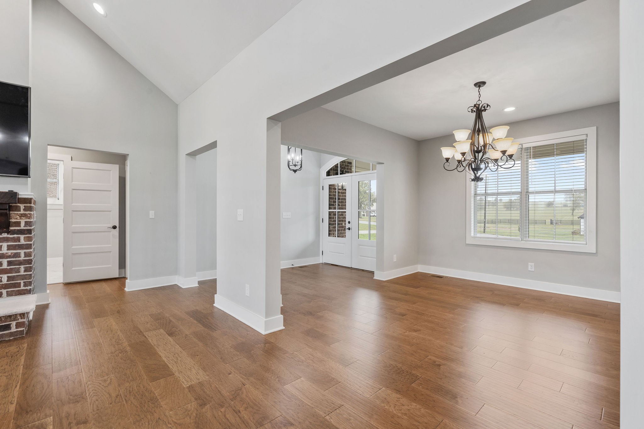 1407 Barrett Dr
