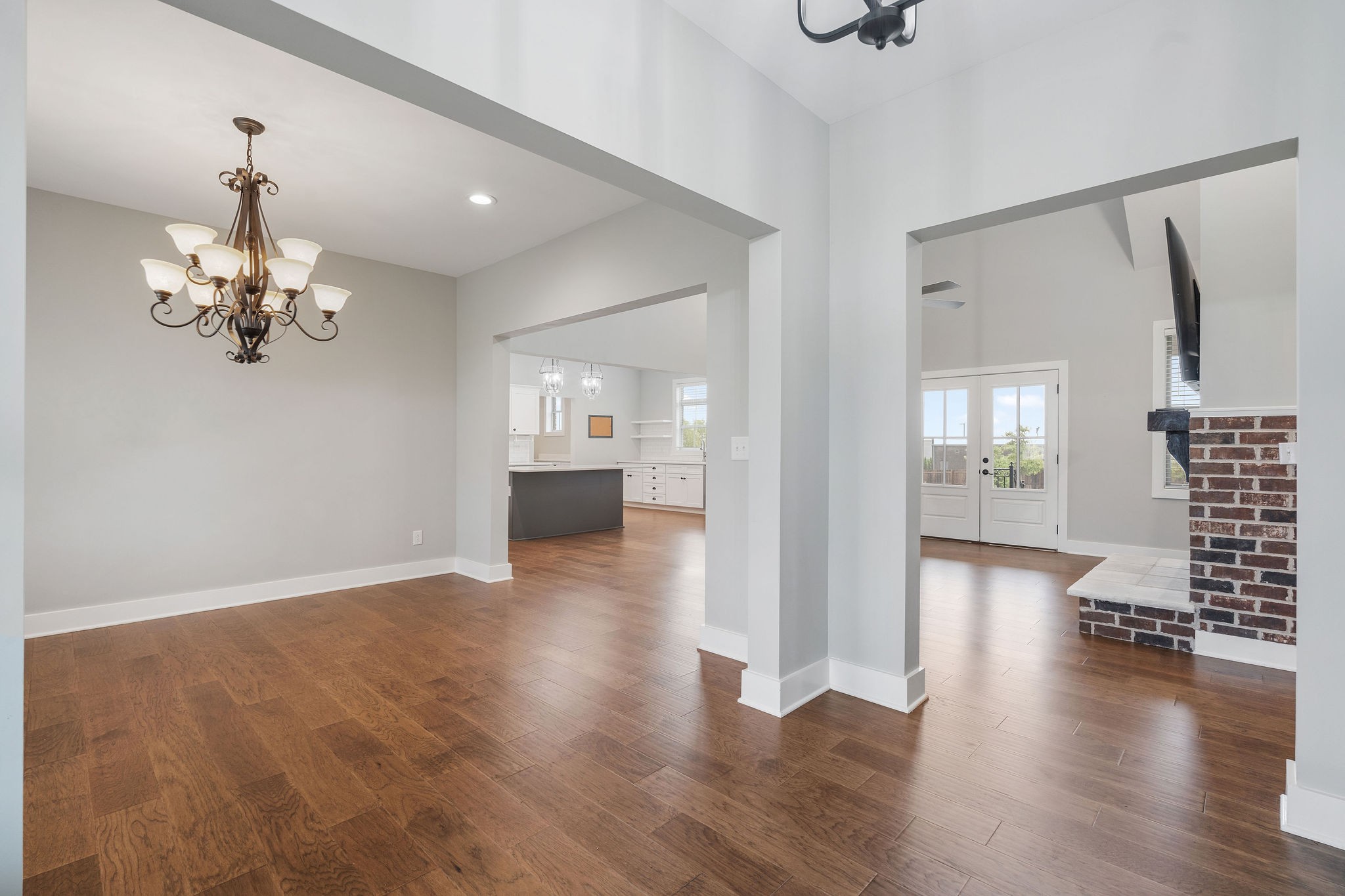 1407 Barrett Dr