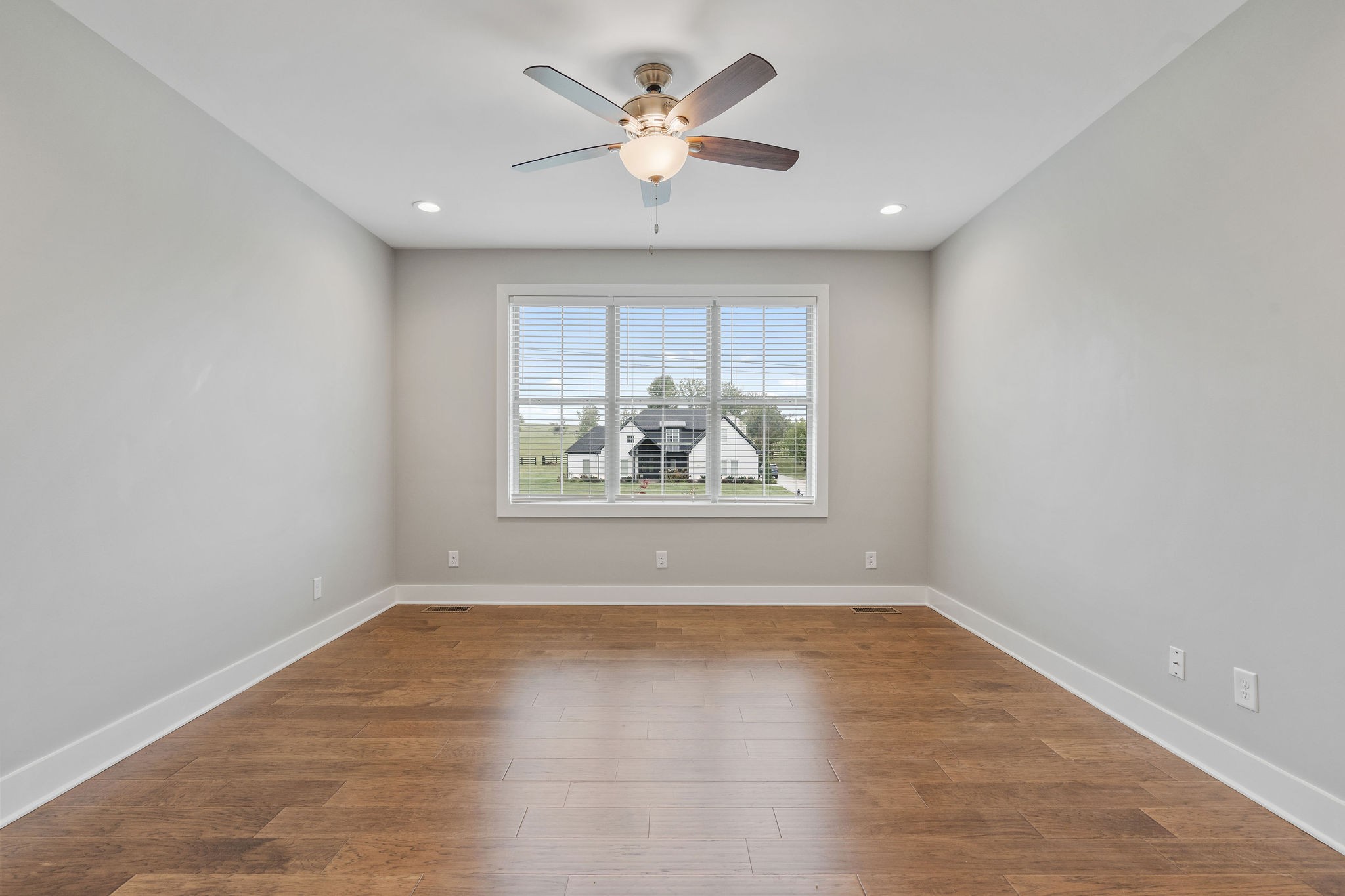 1407 Barrett Dr