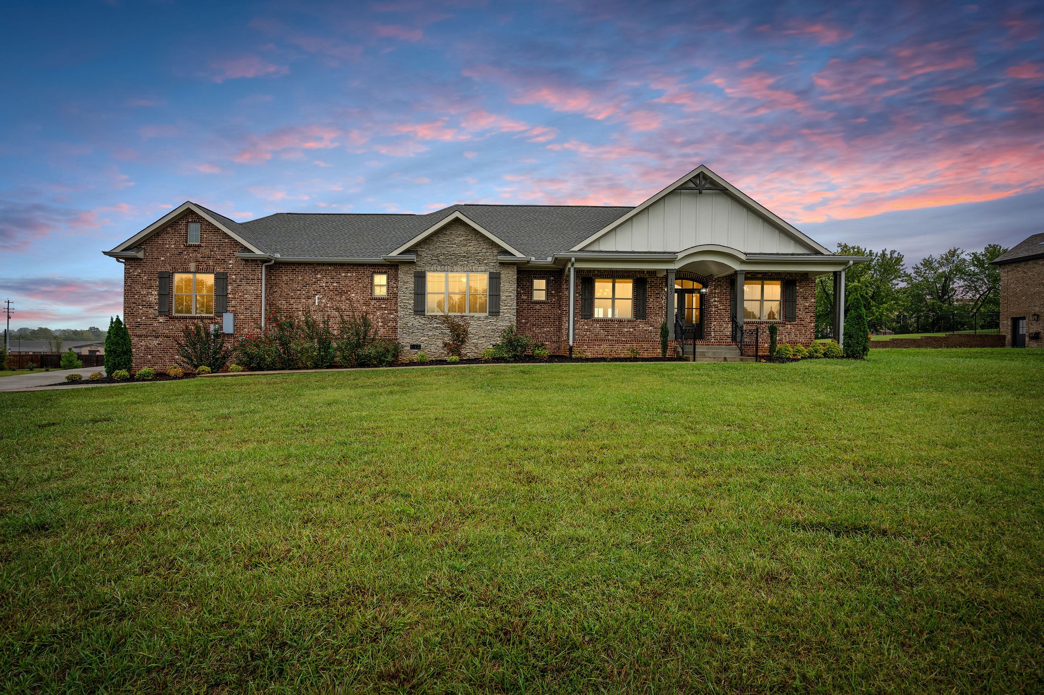 1407 Barrett Dr