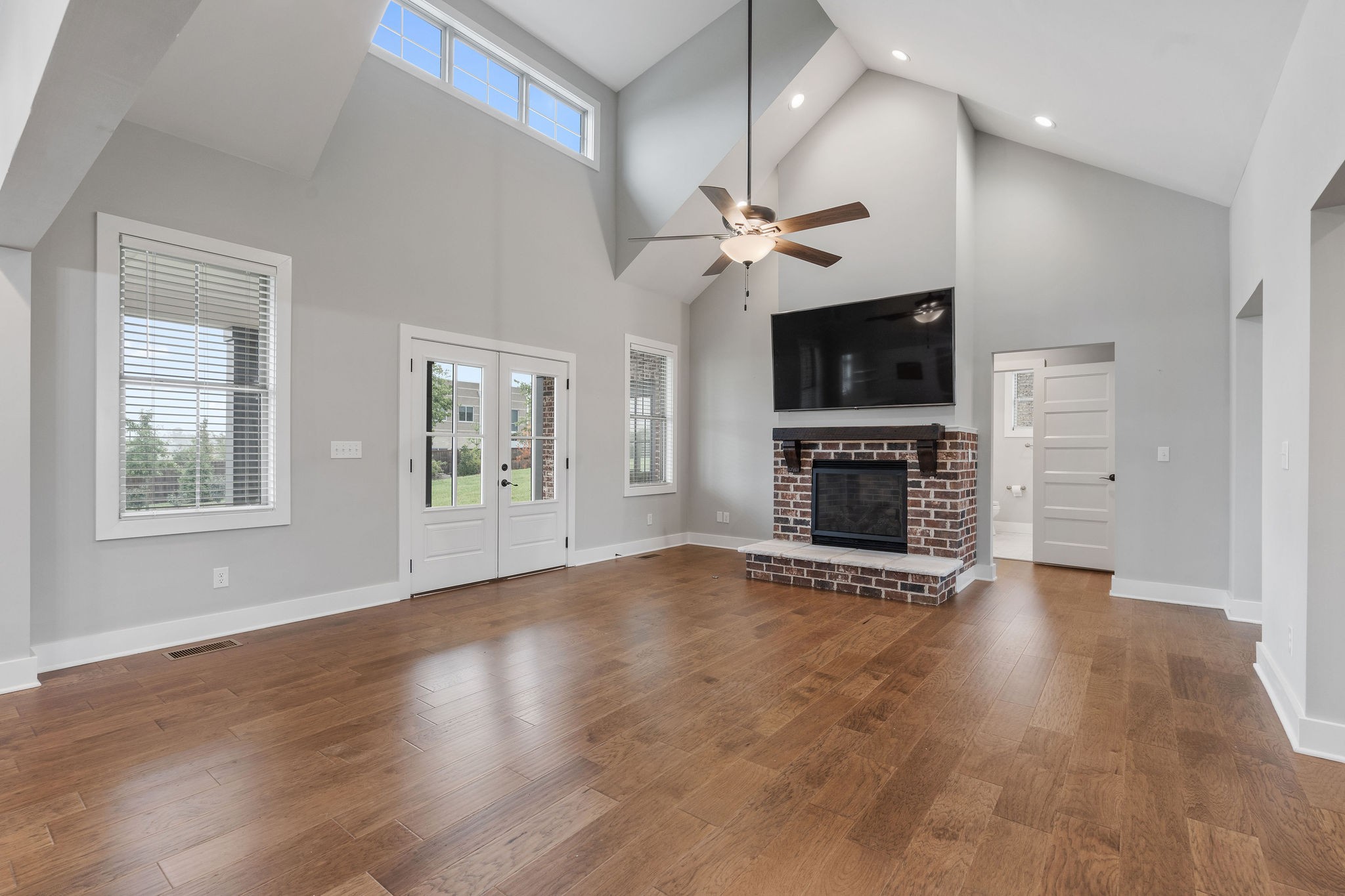 1407 Barrett Dr