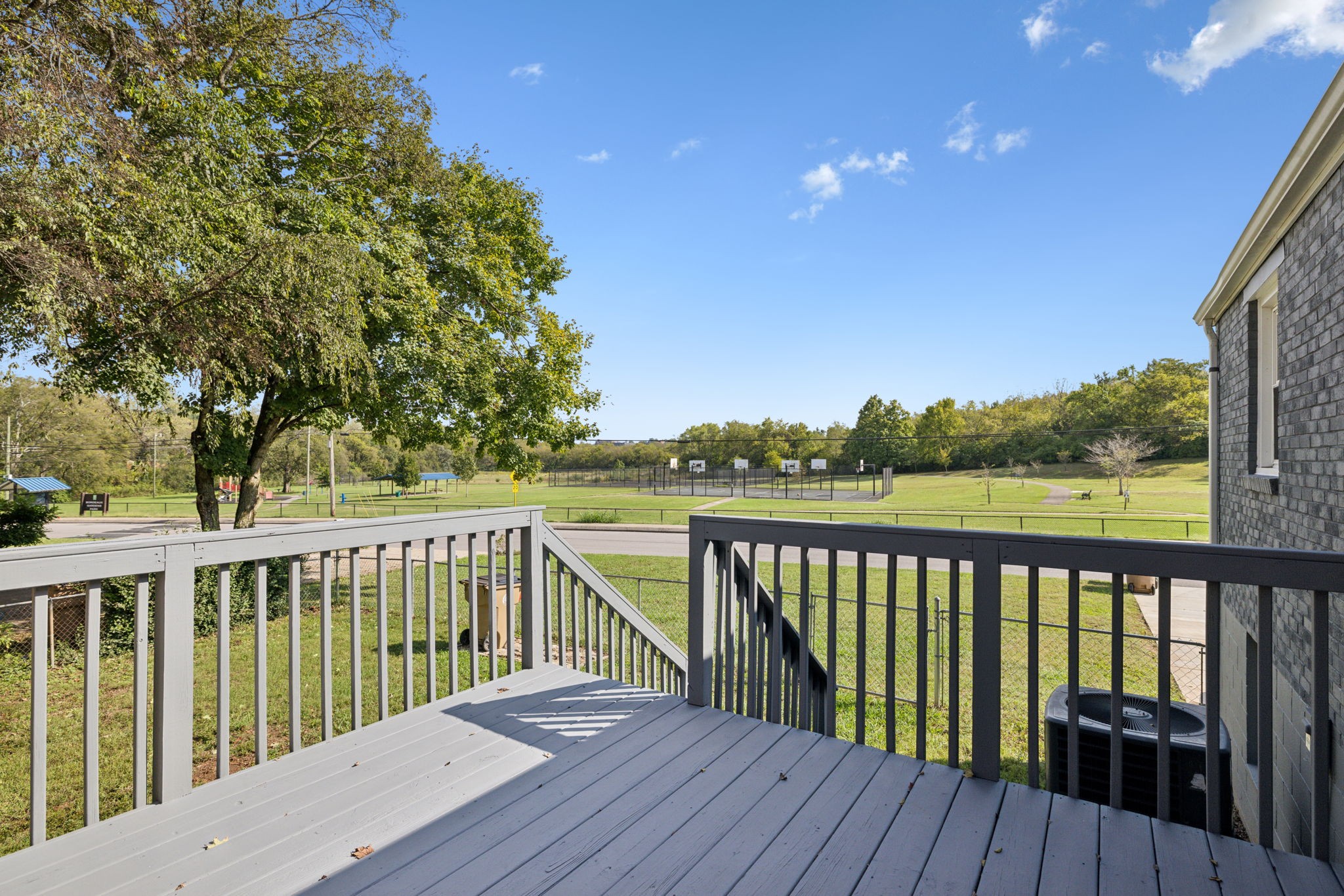 3200 Crowe Dr