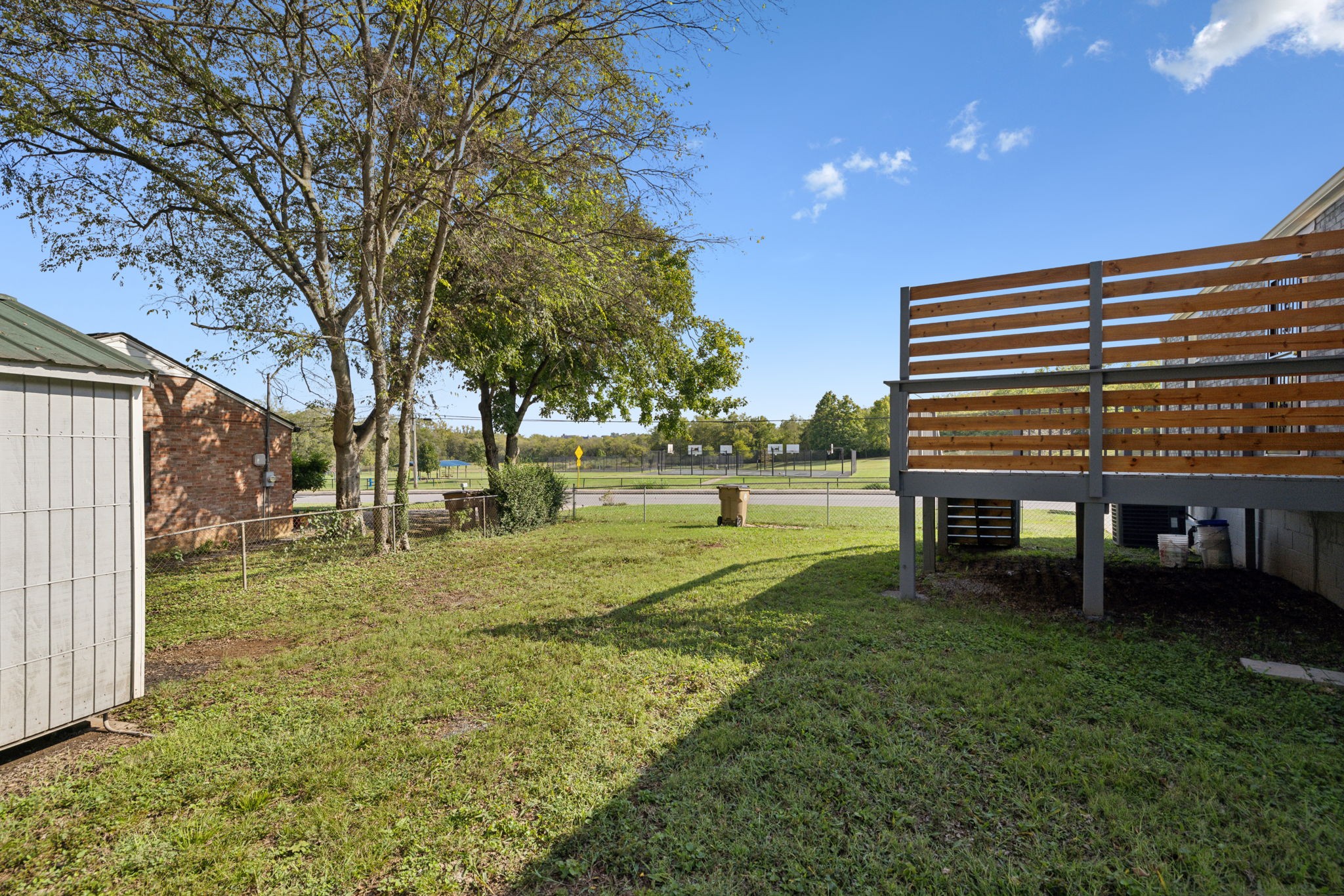 3200 Crowe Dr