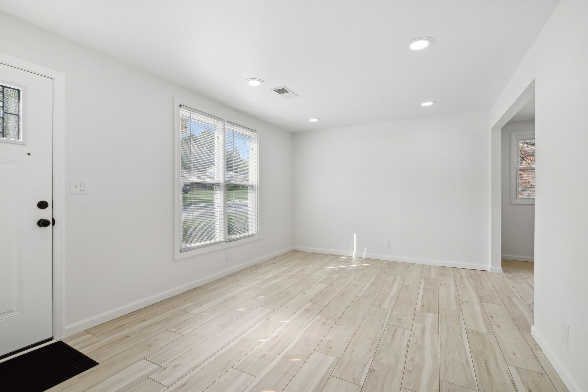 3200 Crowe Dr