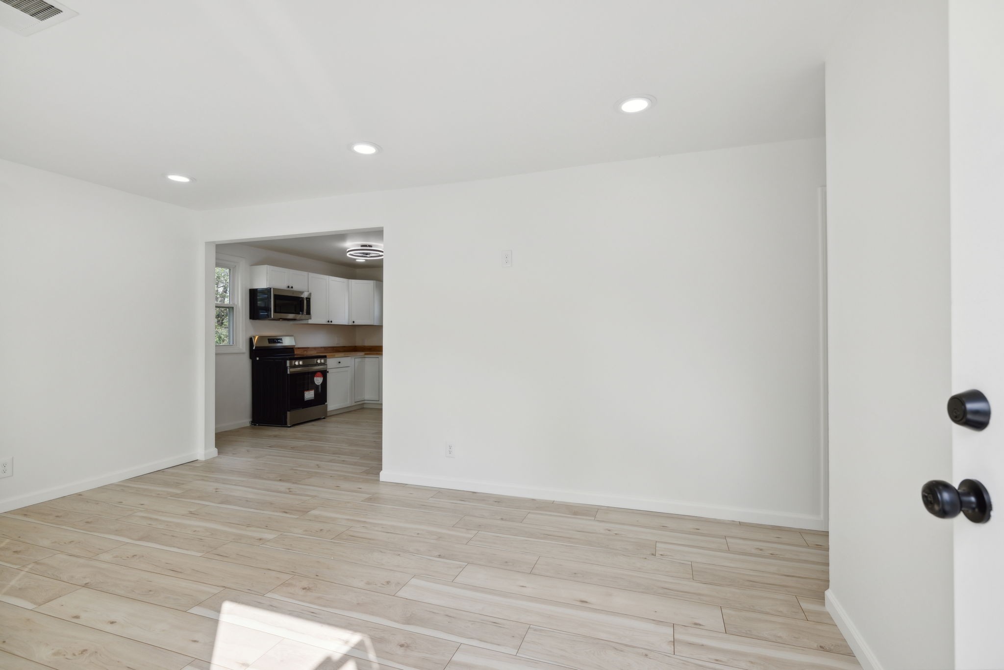 3200 Crowe Dr