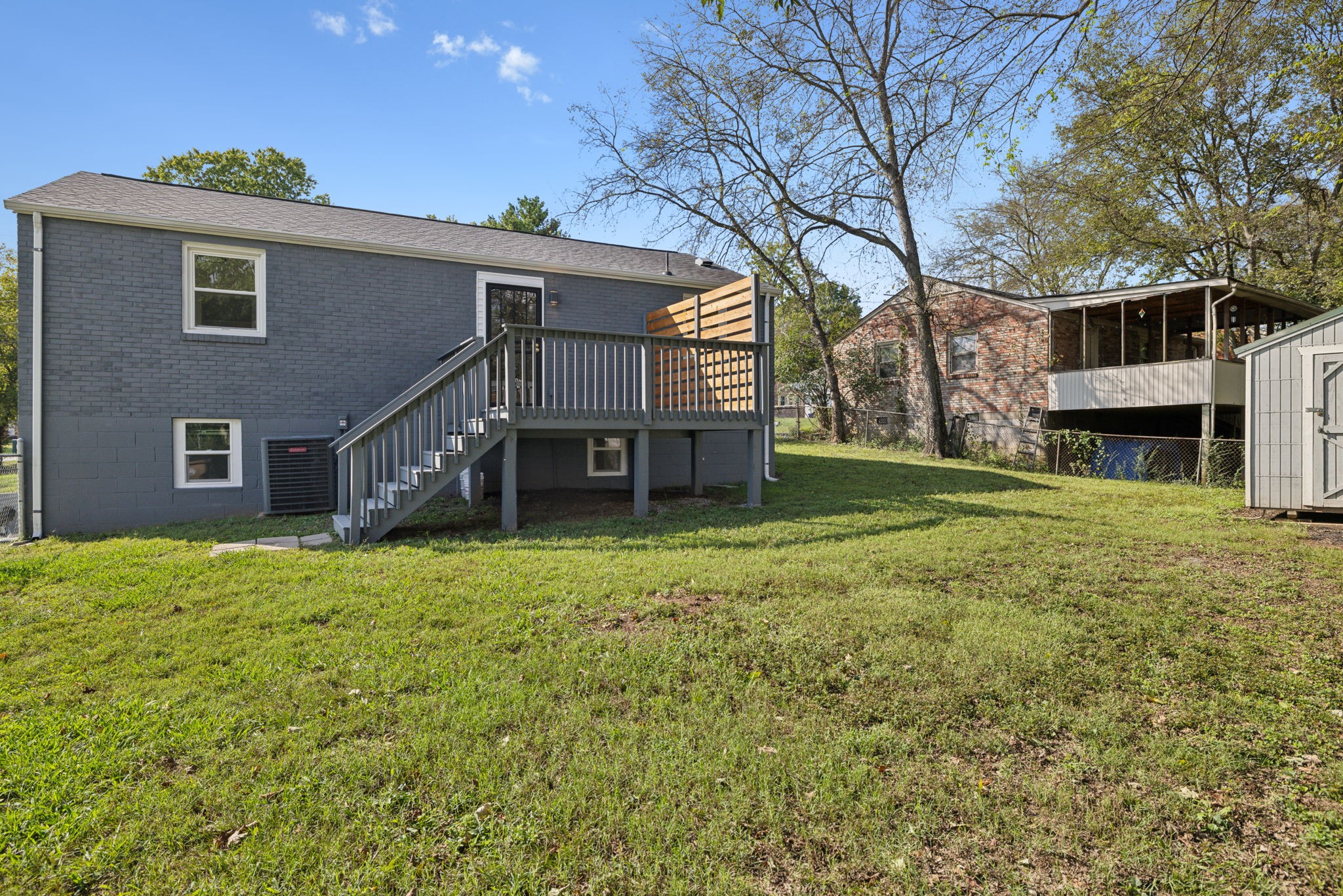 3200 Crowe Dr