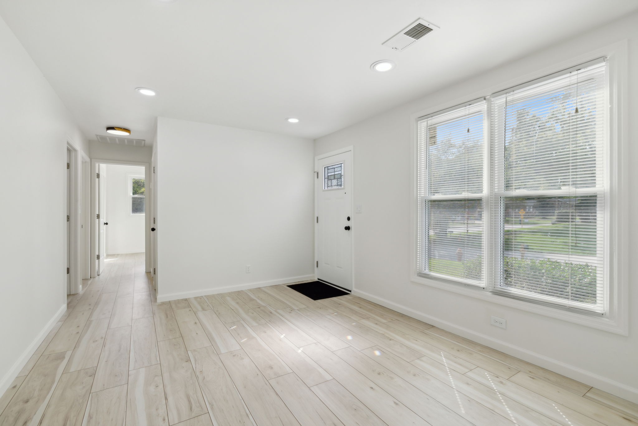 3200 Crowe Dr