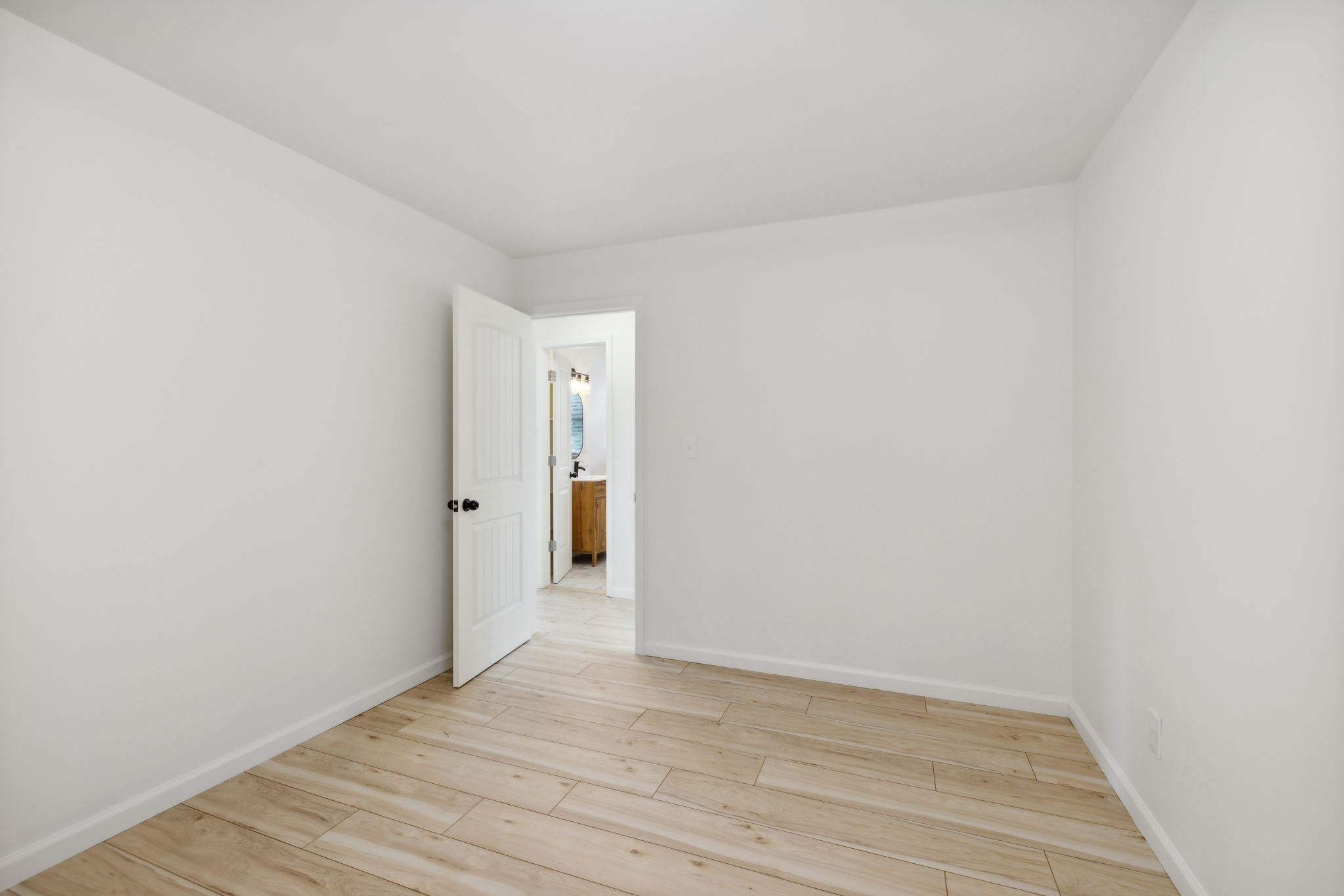 3200 Crowe Dr