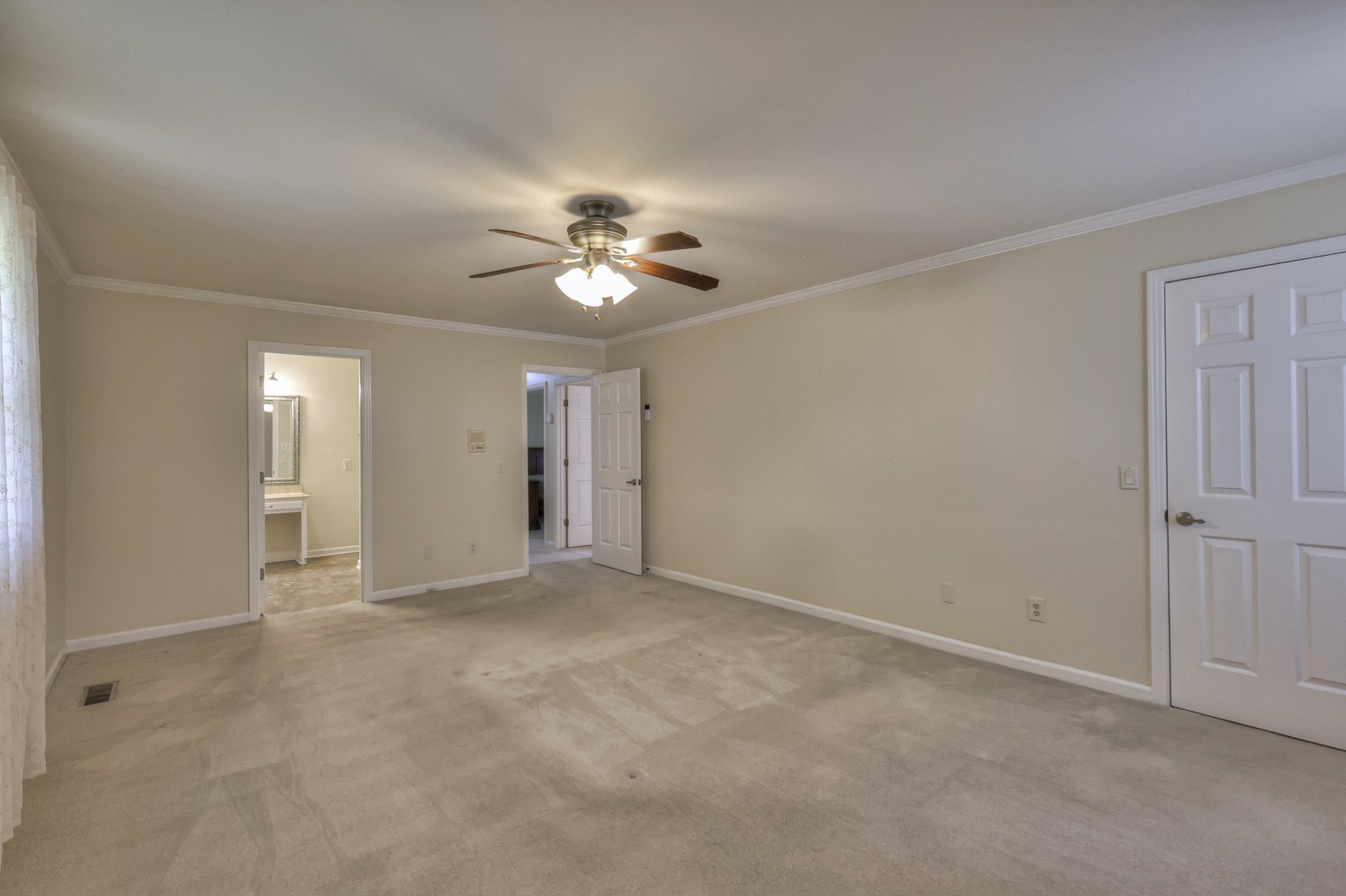 1703 Cook Dr