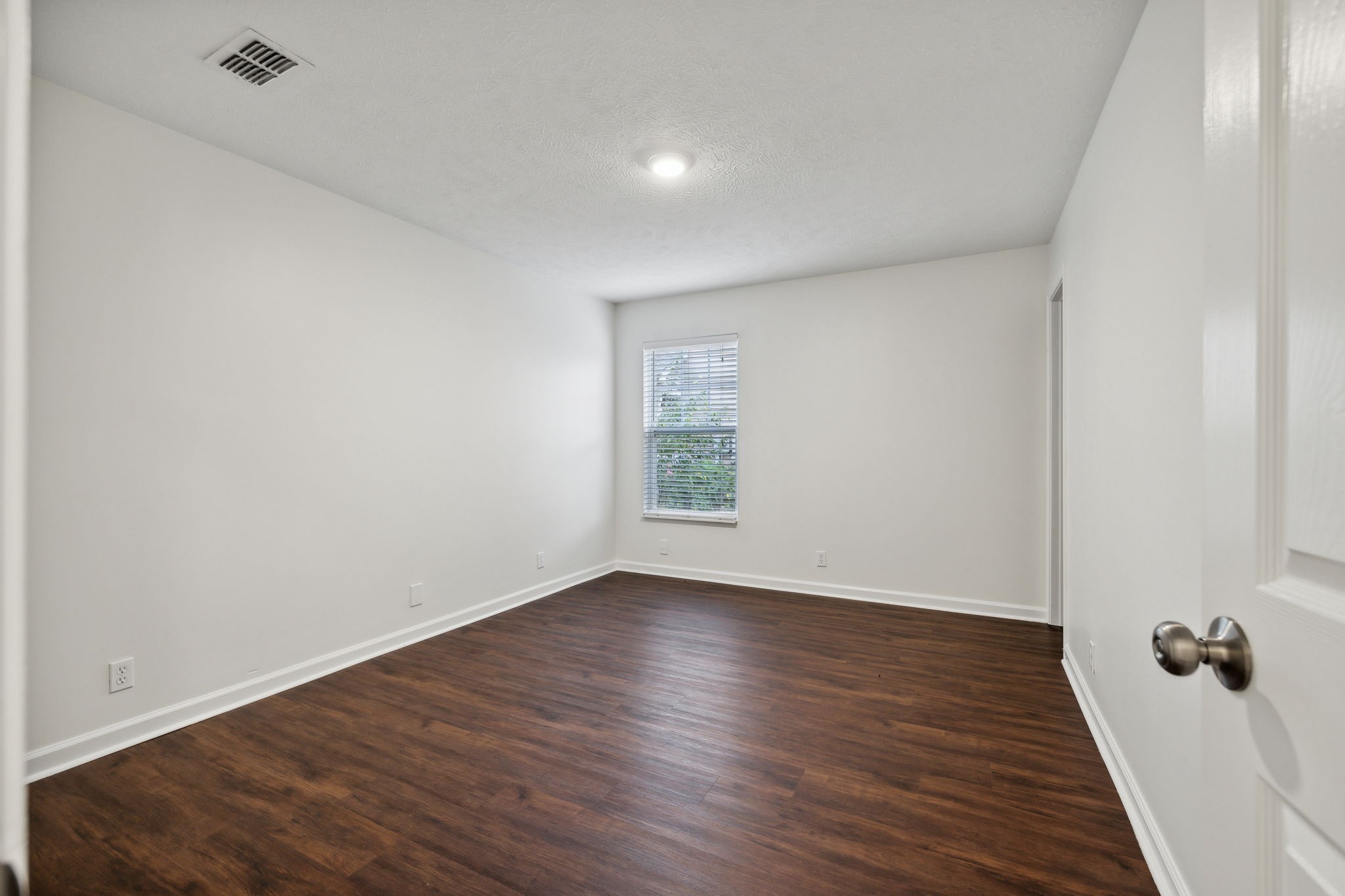 104 Tate Ct