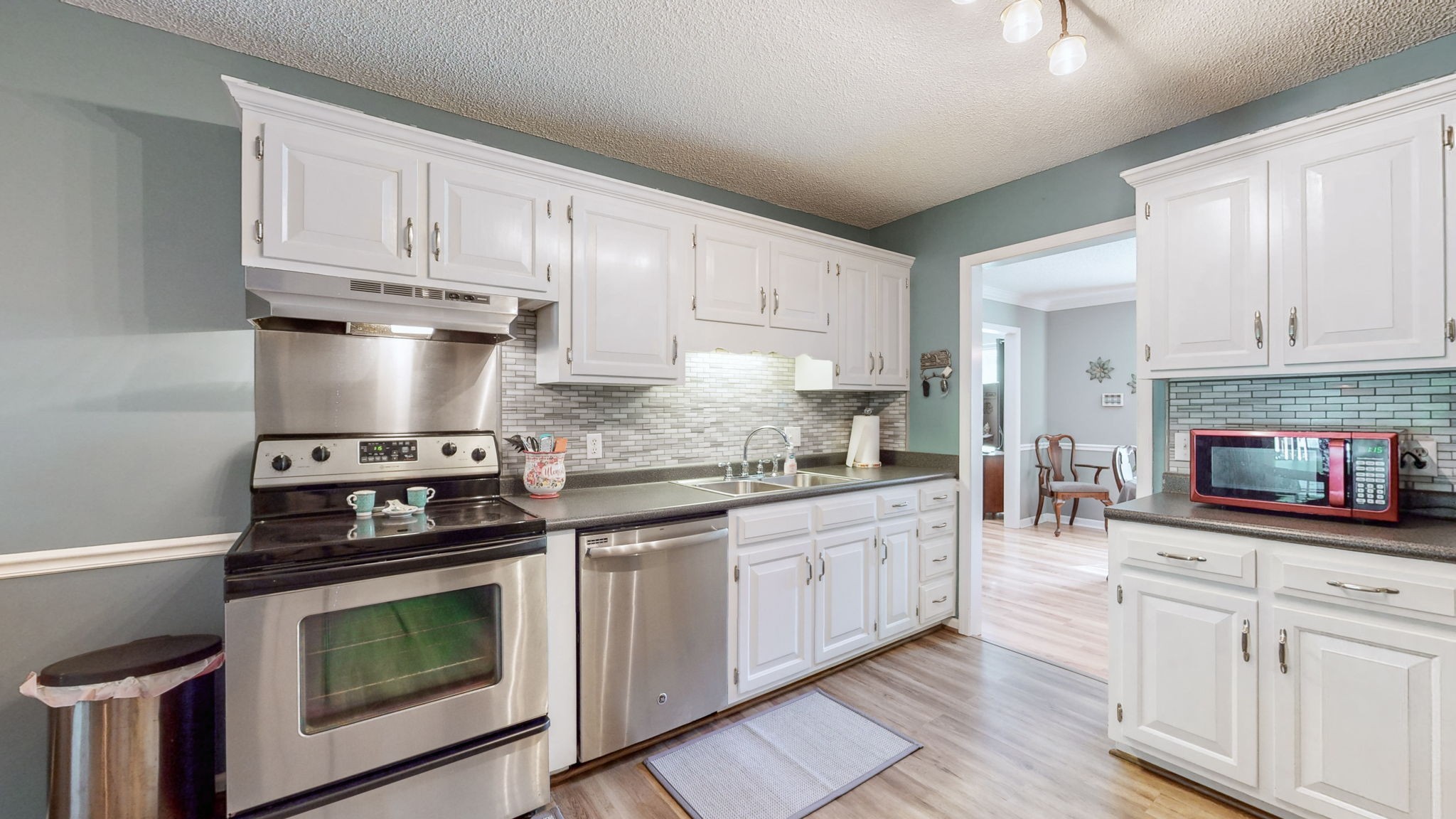 3428 Country Ridge Dr