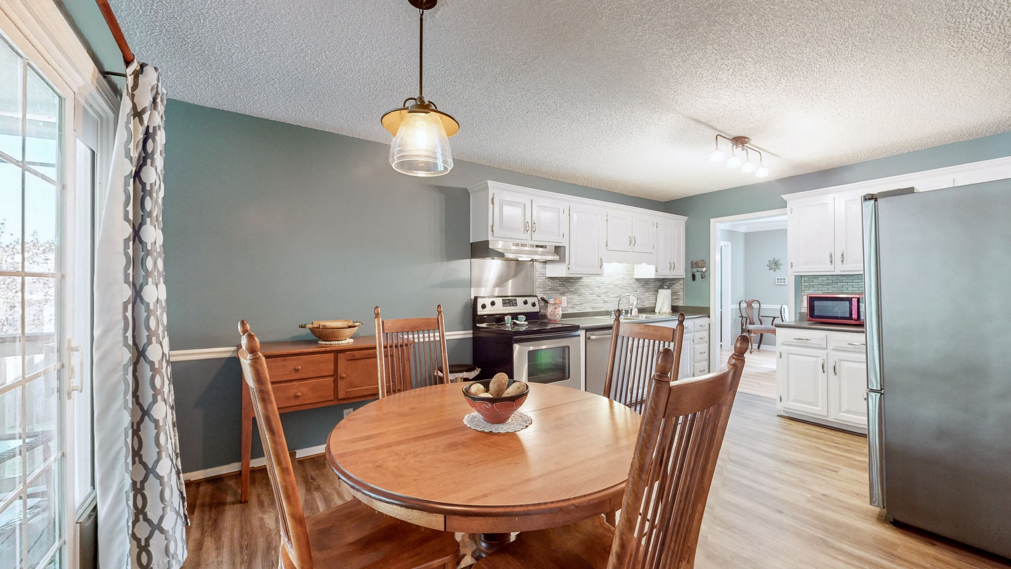 3428 Country Ridge Dr
