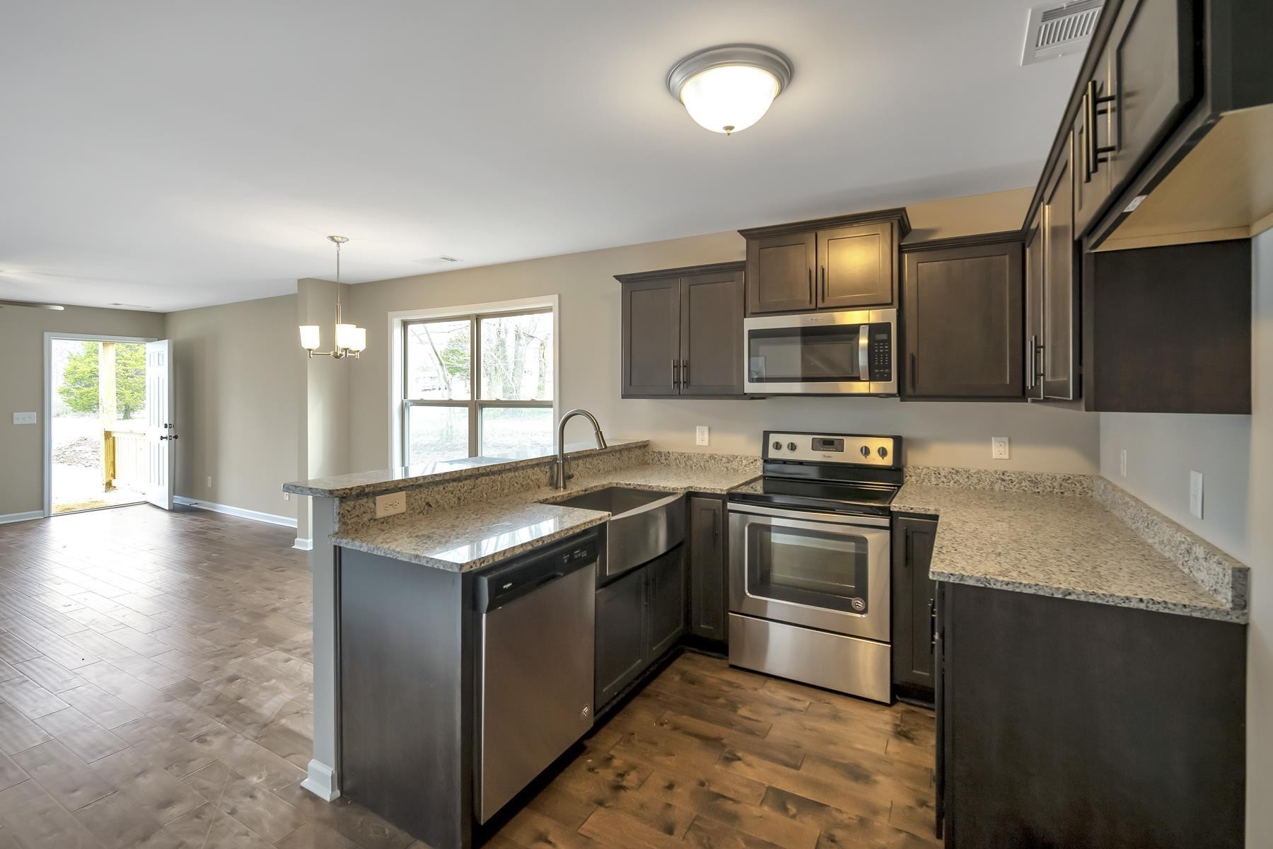 1240B Bluebird Rd