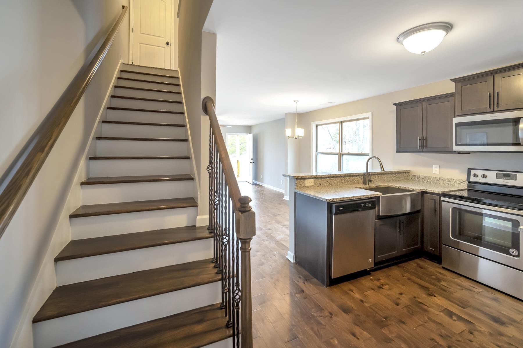1240B Bluebird Rd