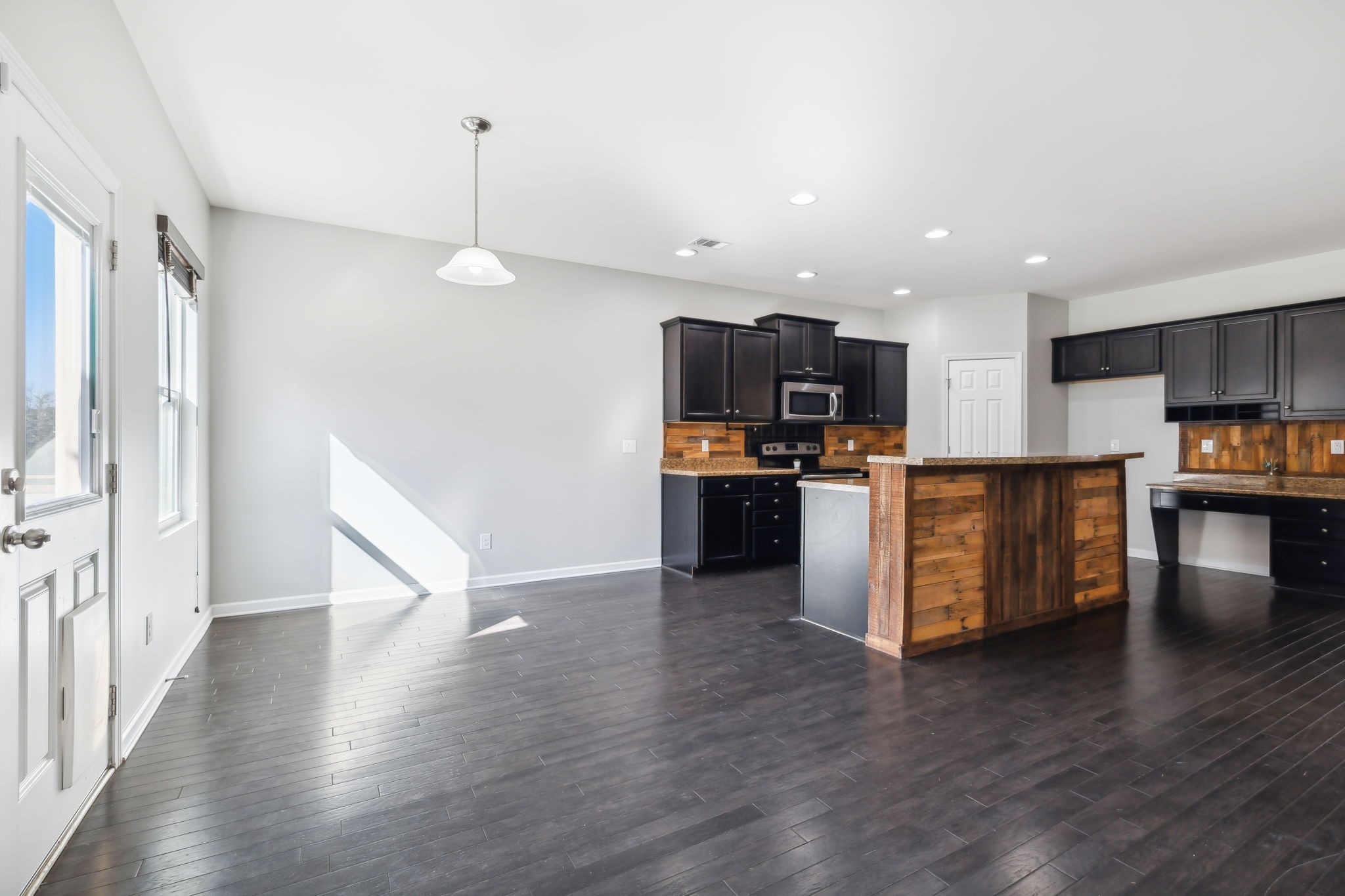 1408 Old Stone Rd
