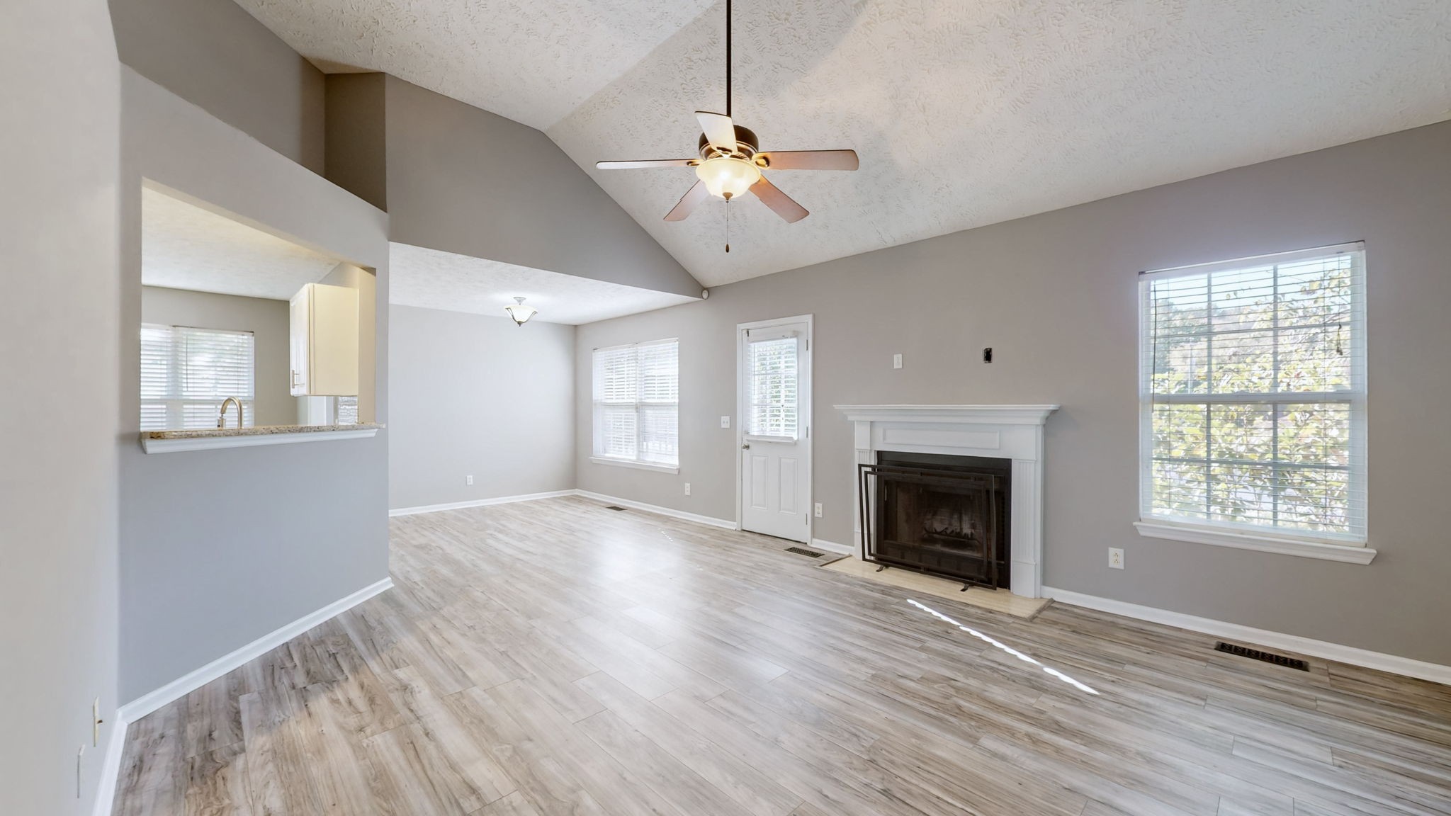 1520 Mount Mitchell Ct