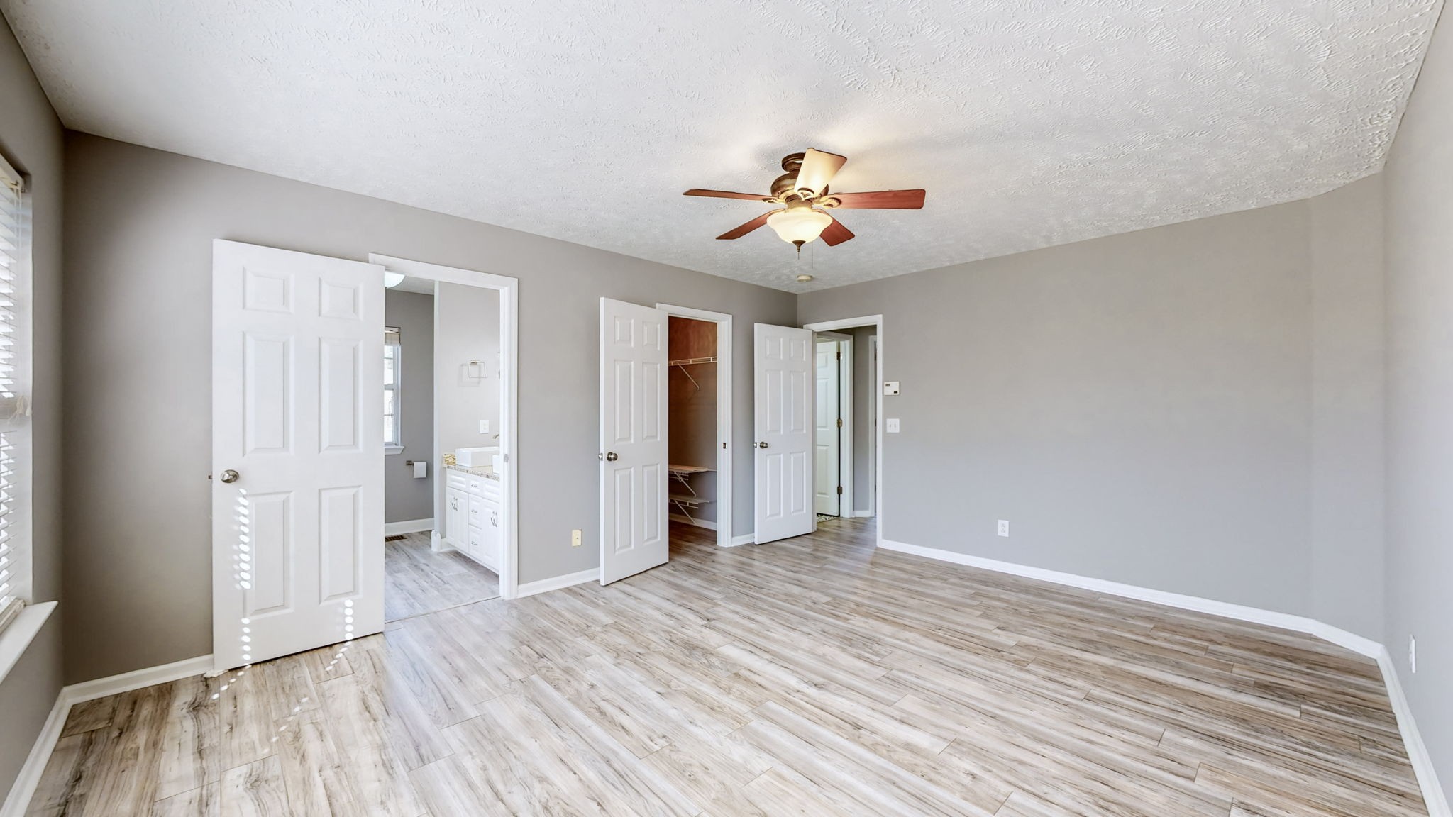 1520 Mount Mitchell Ct