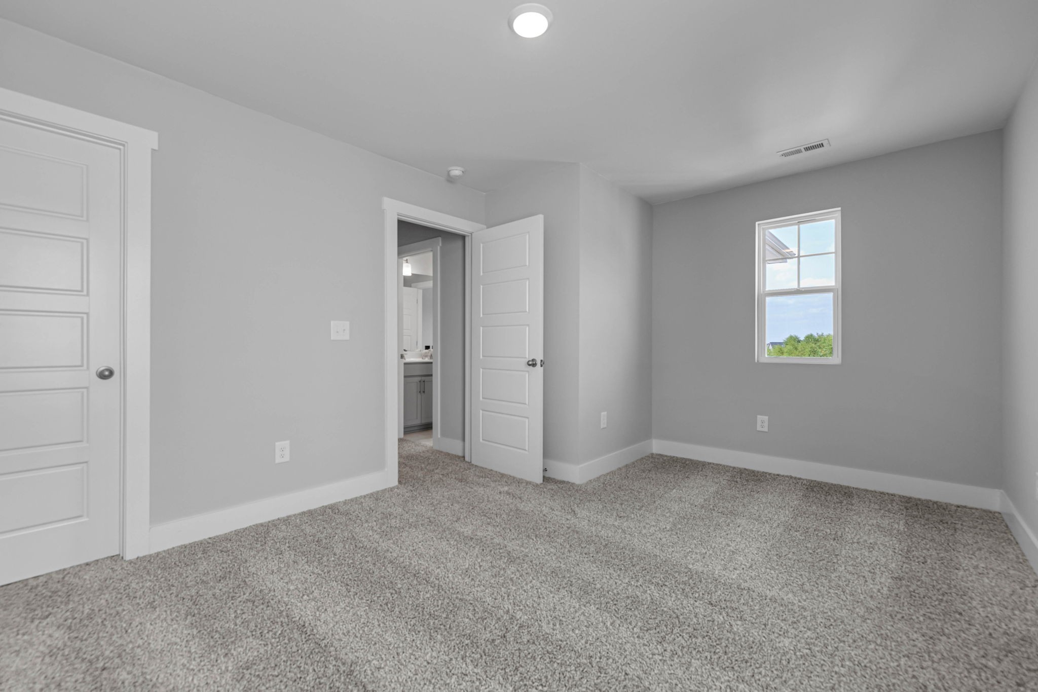 553 Twyla Dr