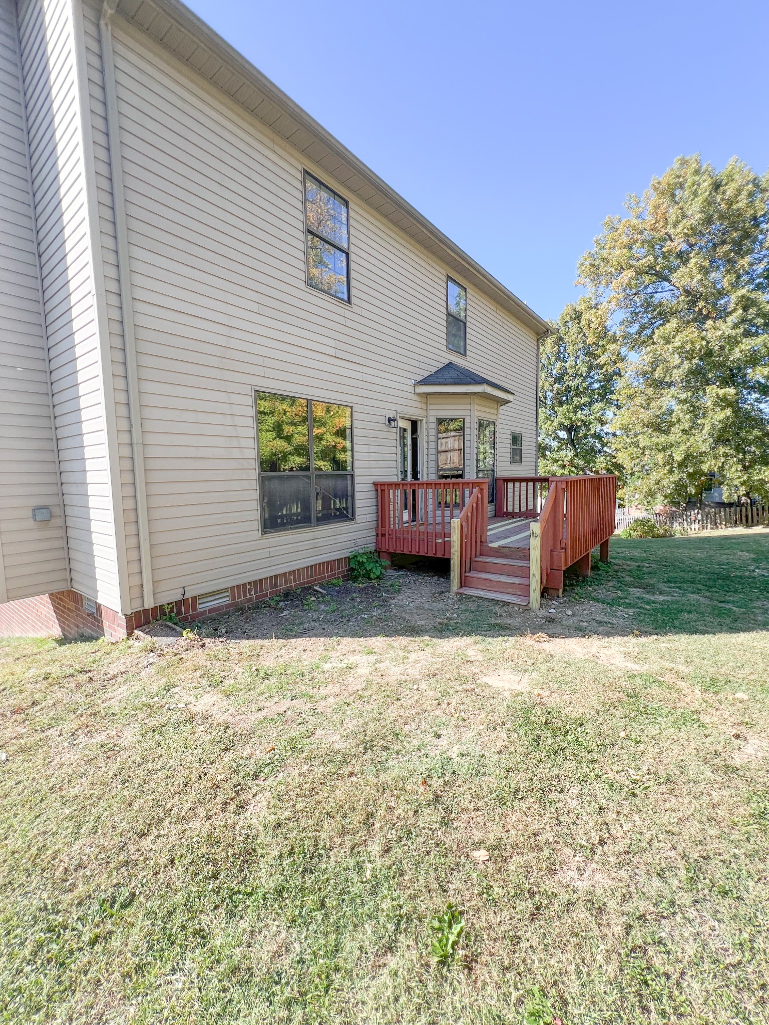 1121 Holt Hills Pl