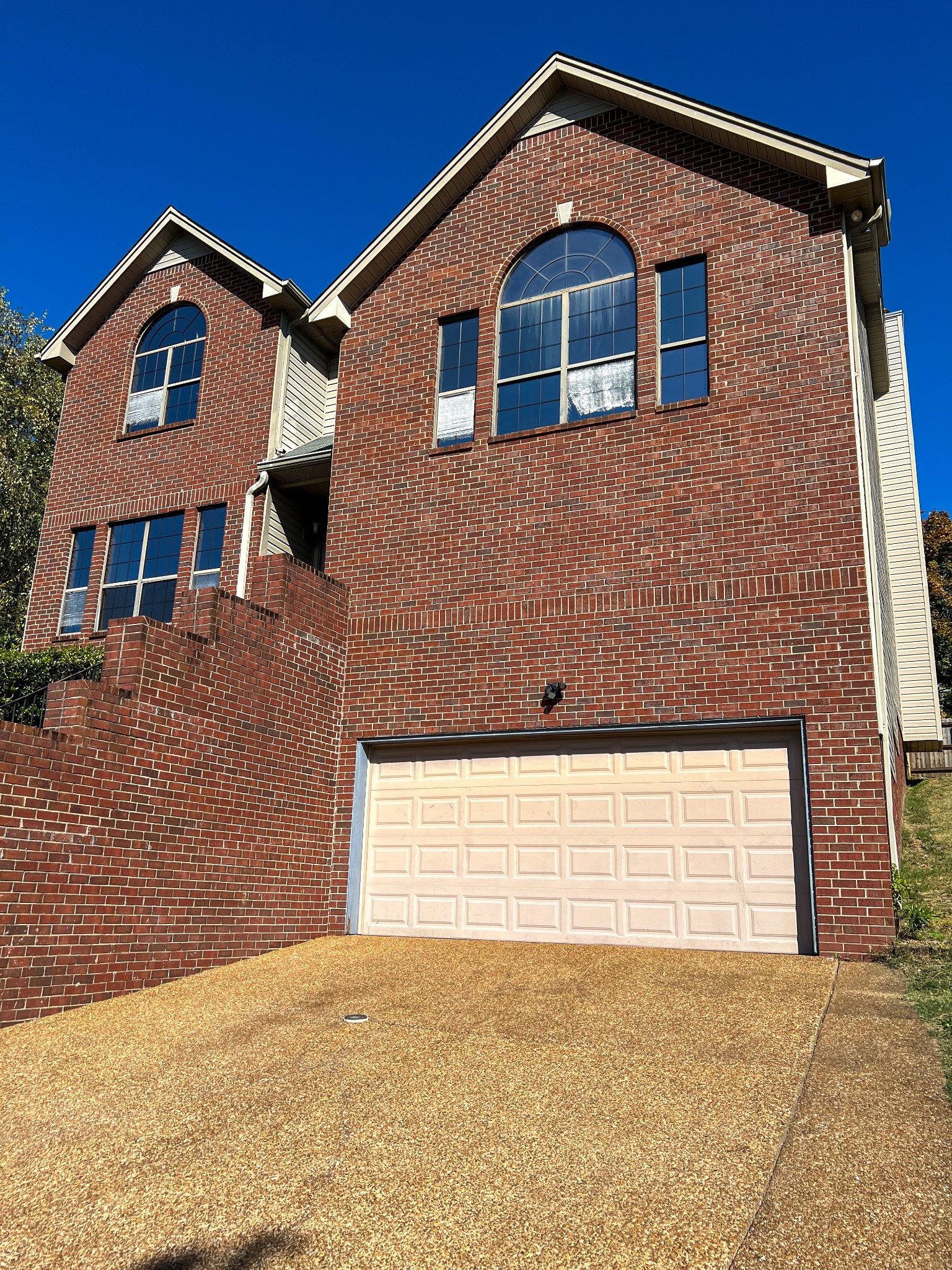 1121 Holt Hills Pl