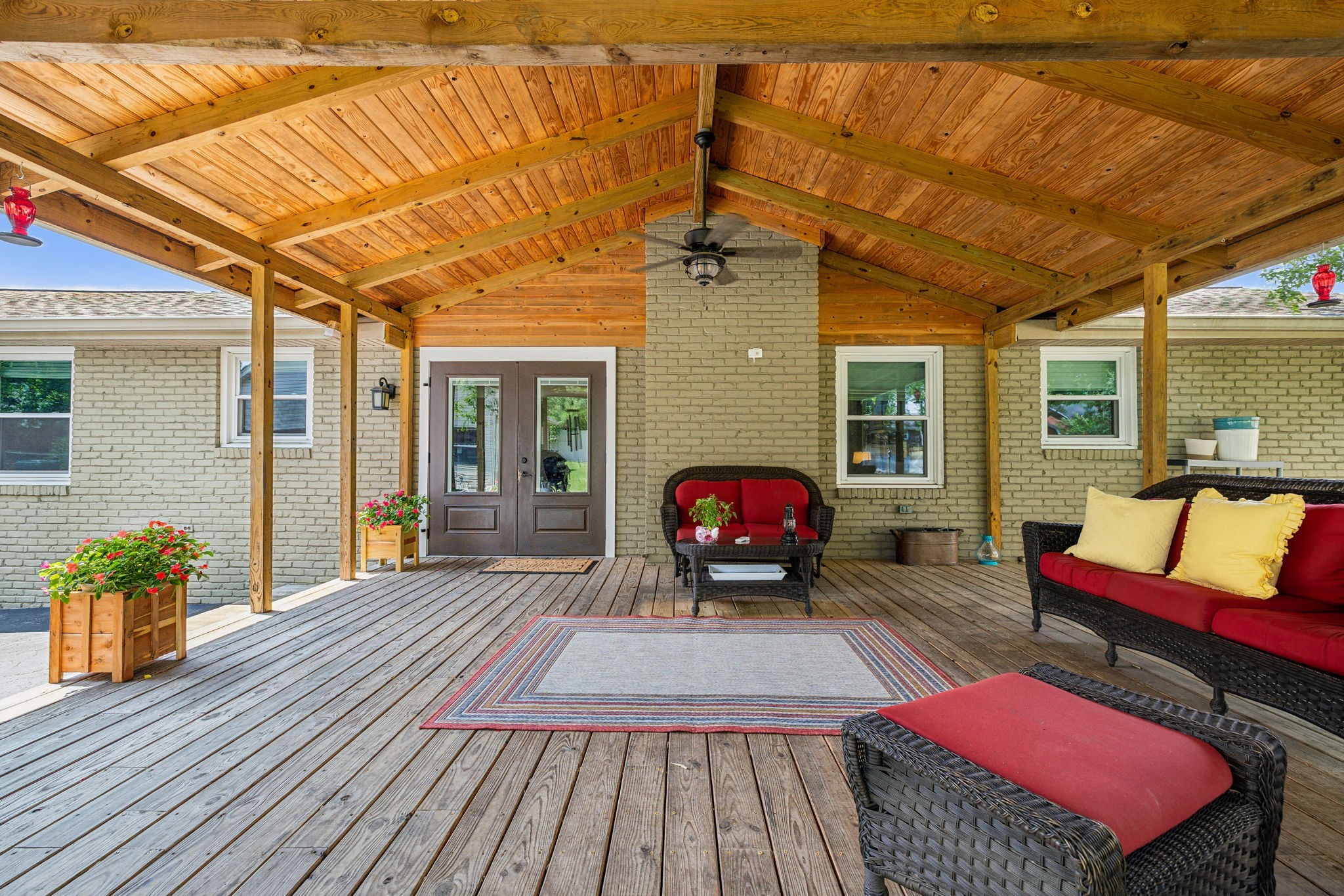 111 Gordon Dr
