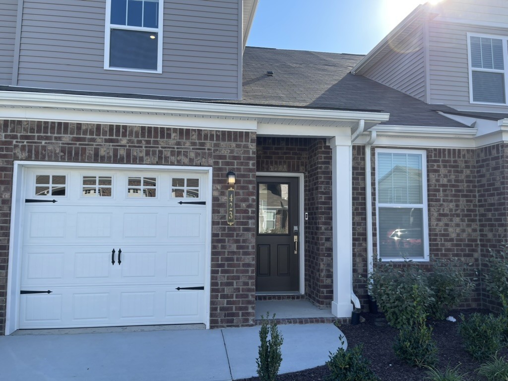463 Aclott Way
