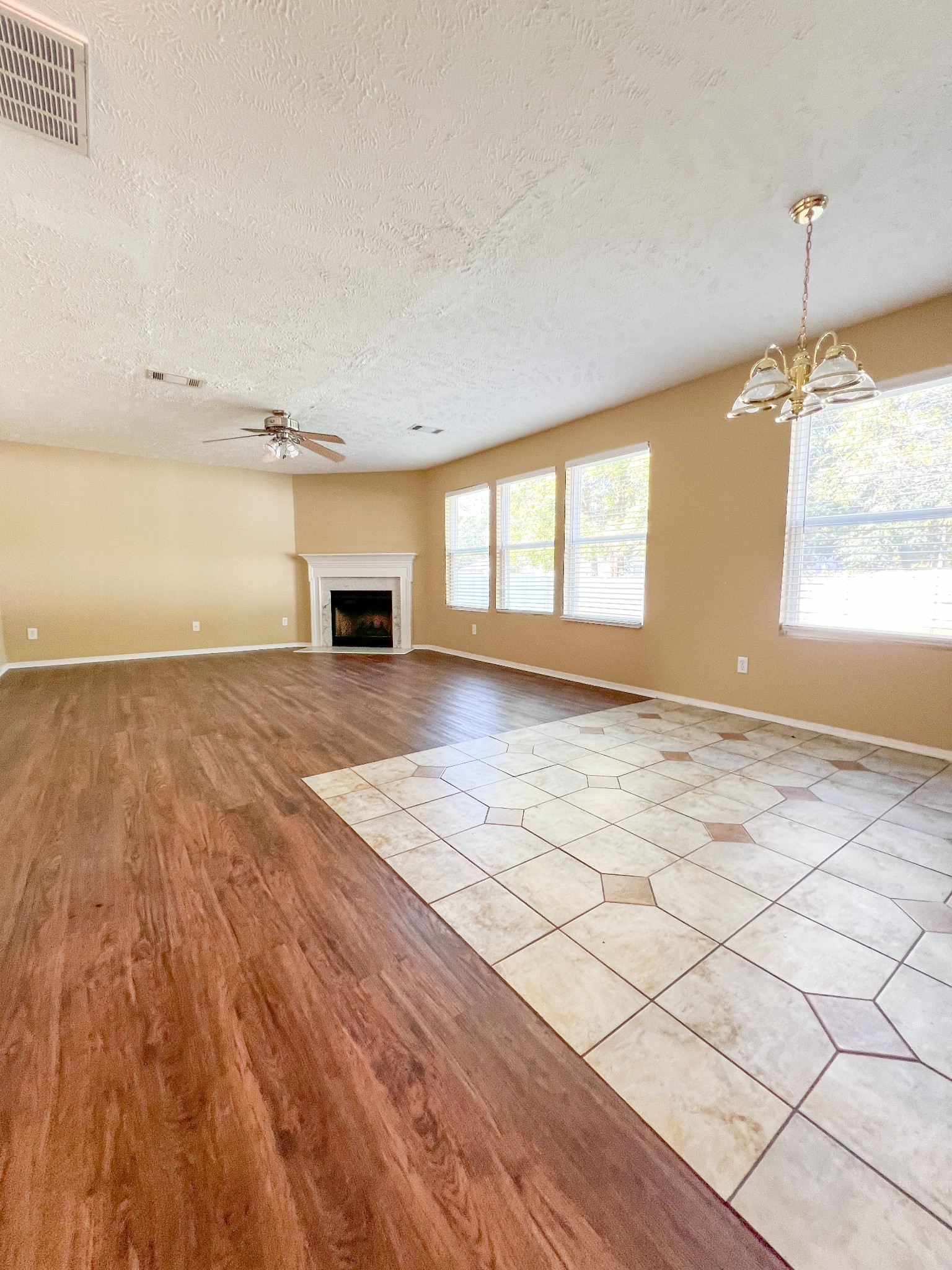 1407 Hectare Ct