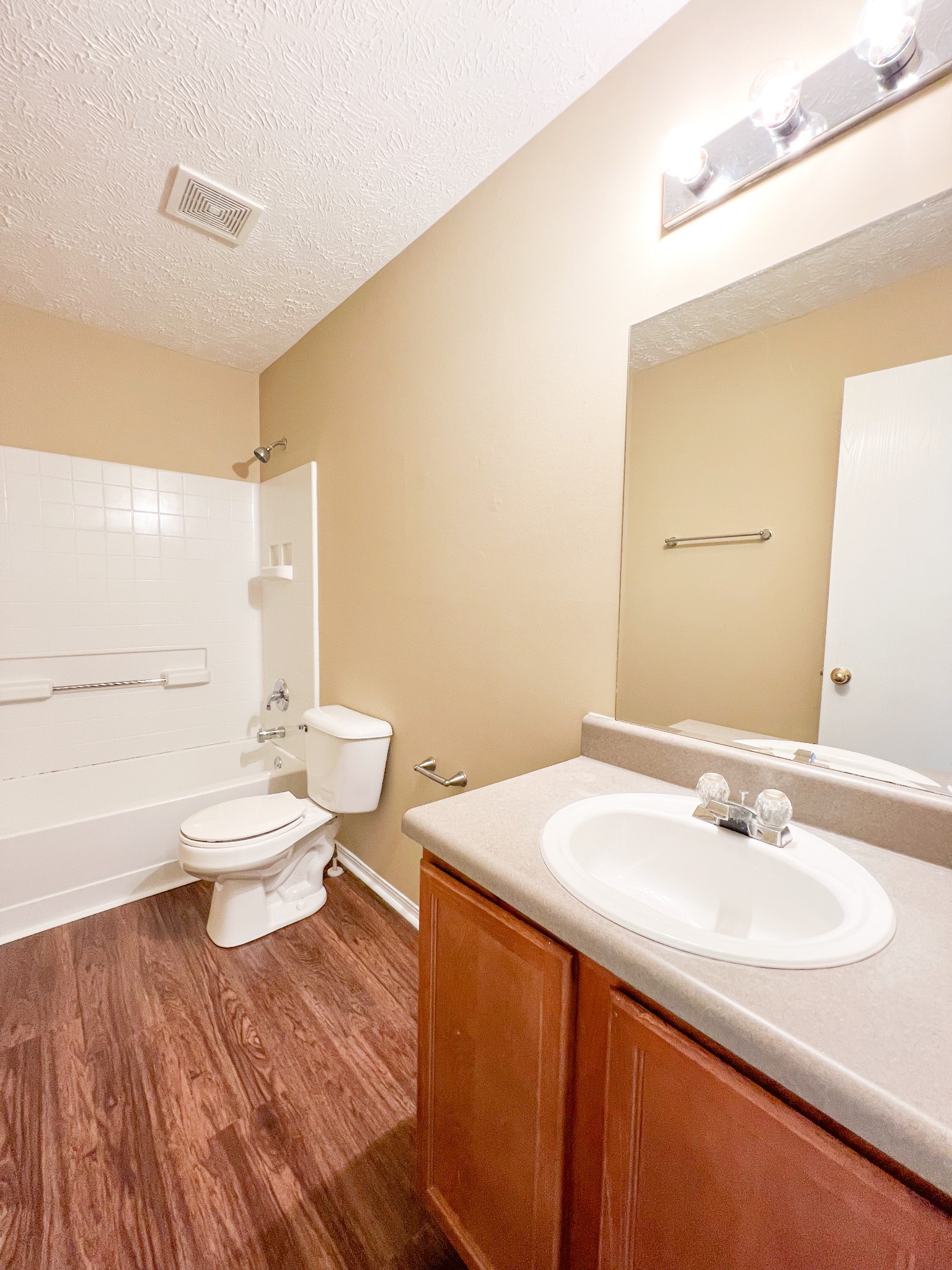 1407 Hectare Ct