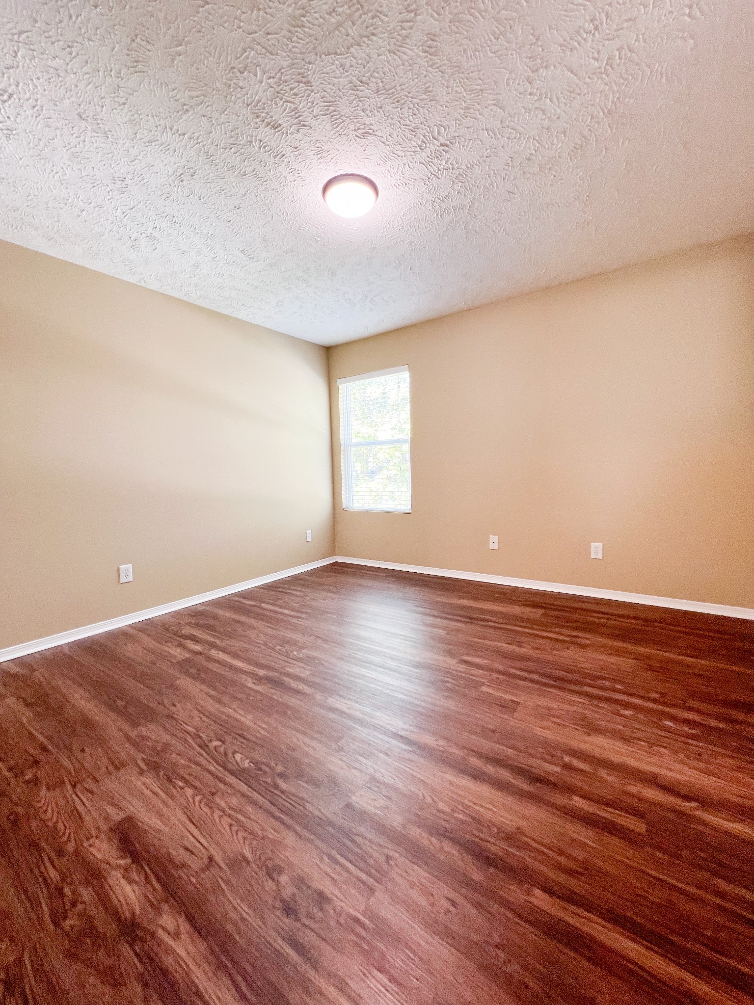 1407 Hectare Ct
