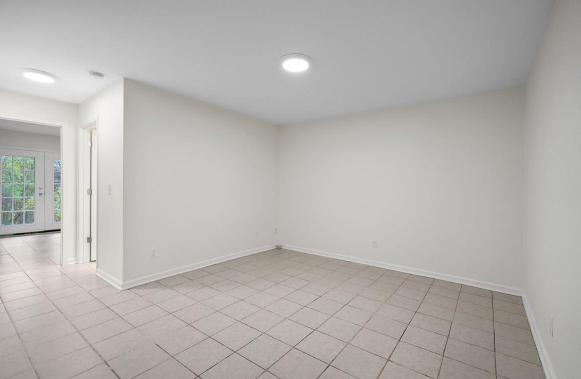 408 Oak Forge Dr