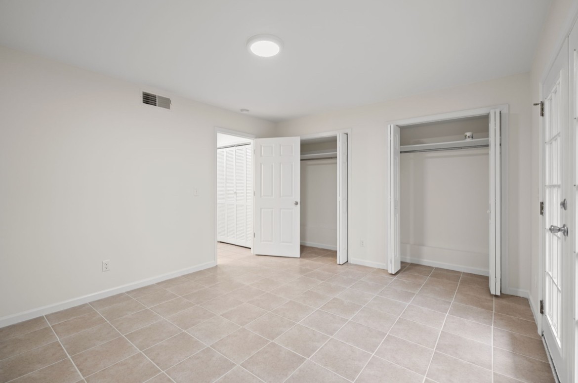 408 Oak Forge Dr
