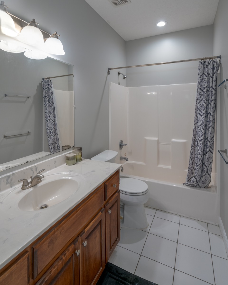 1301 Rogues Fork Rd
