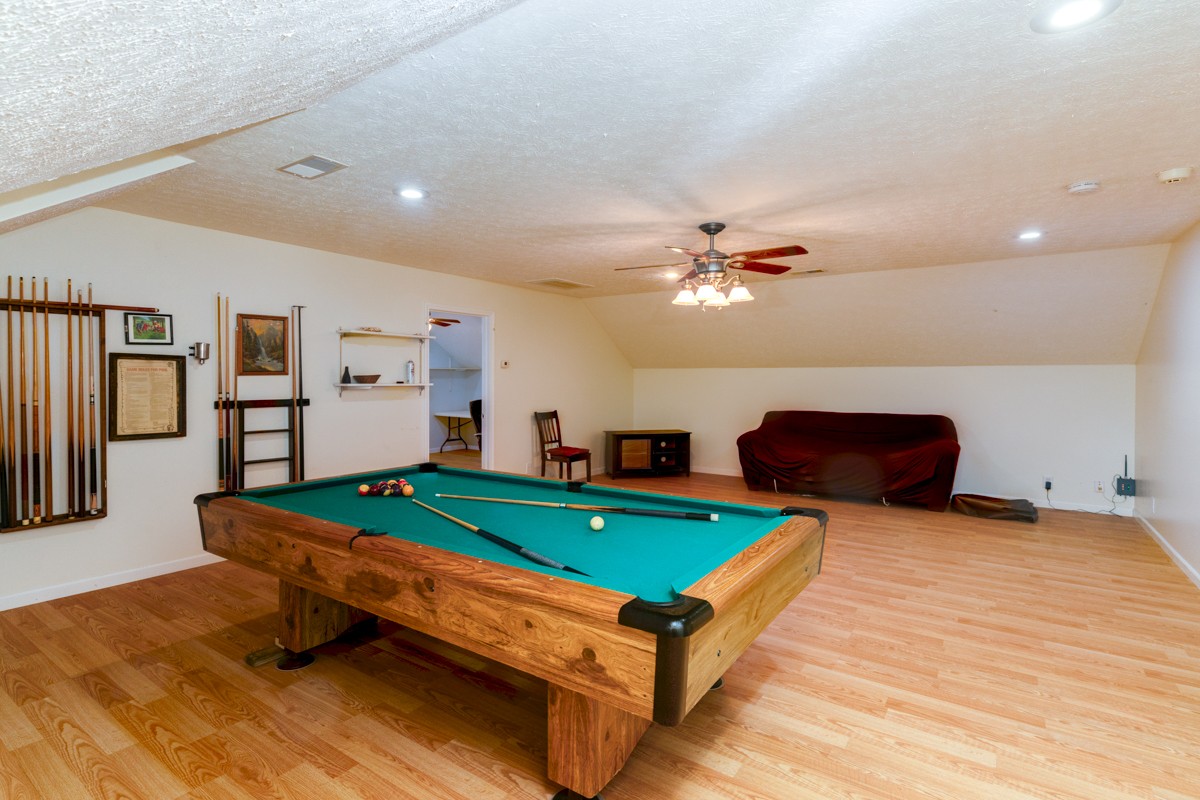 1301 Rogues Fork Rd