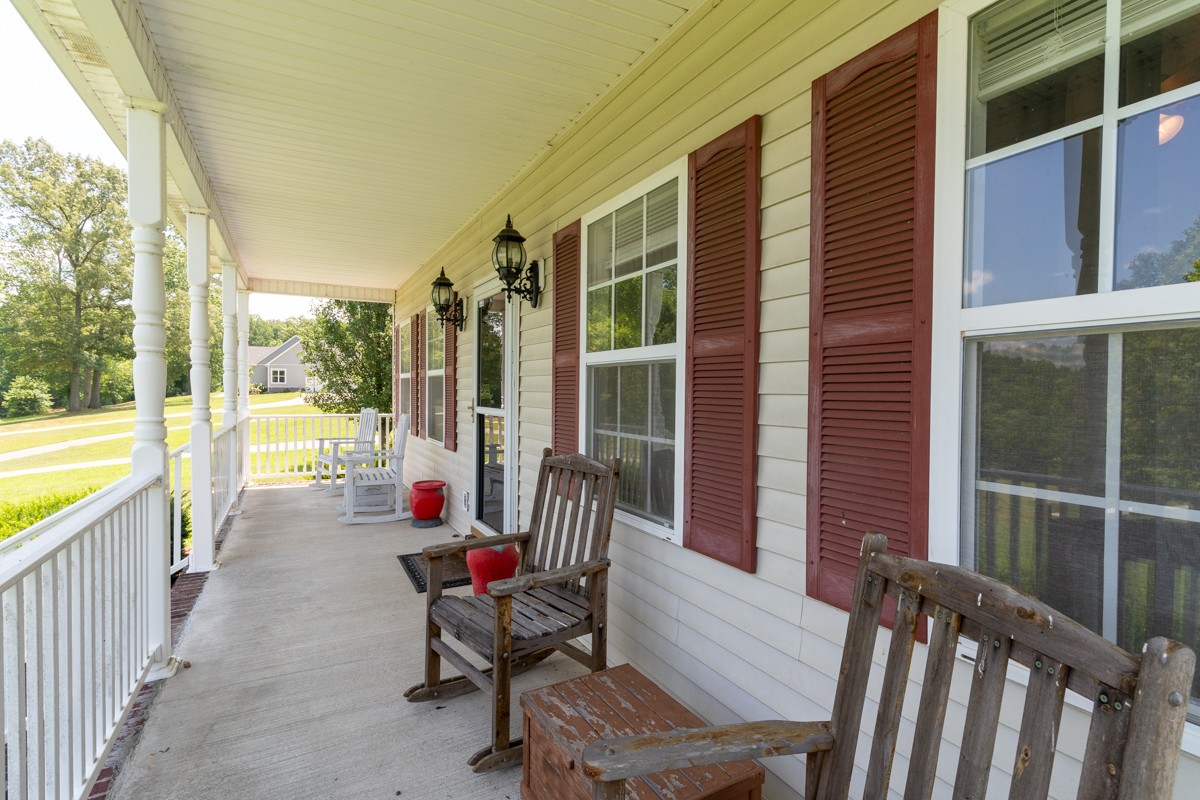 1301 Rogues Fork Rd