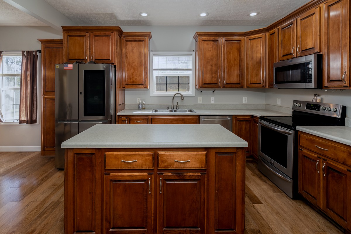1301 Rogues Fork Rd