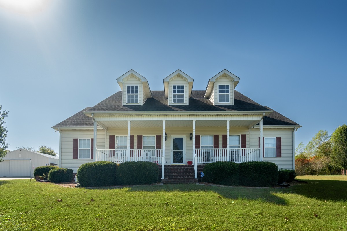 1301 Rogues Fork Rd