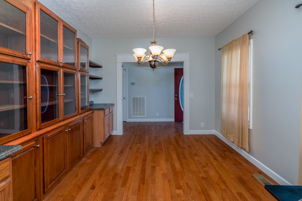 1301 Rogues Fork Rd