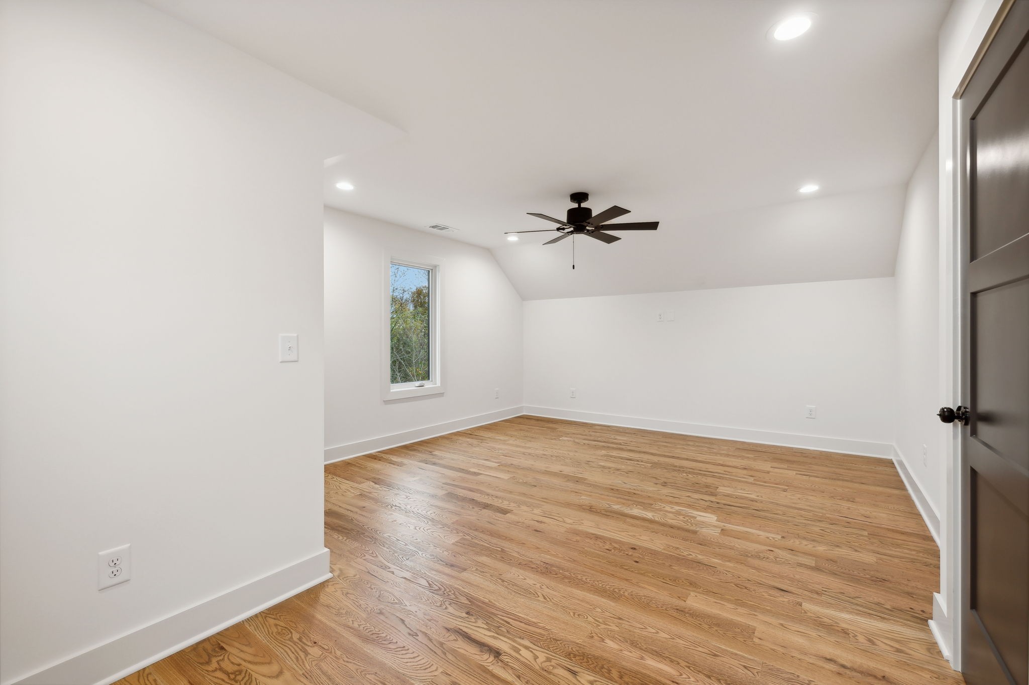 120 Coventry Way