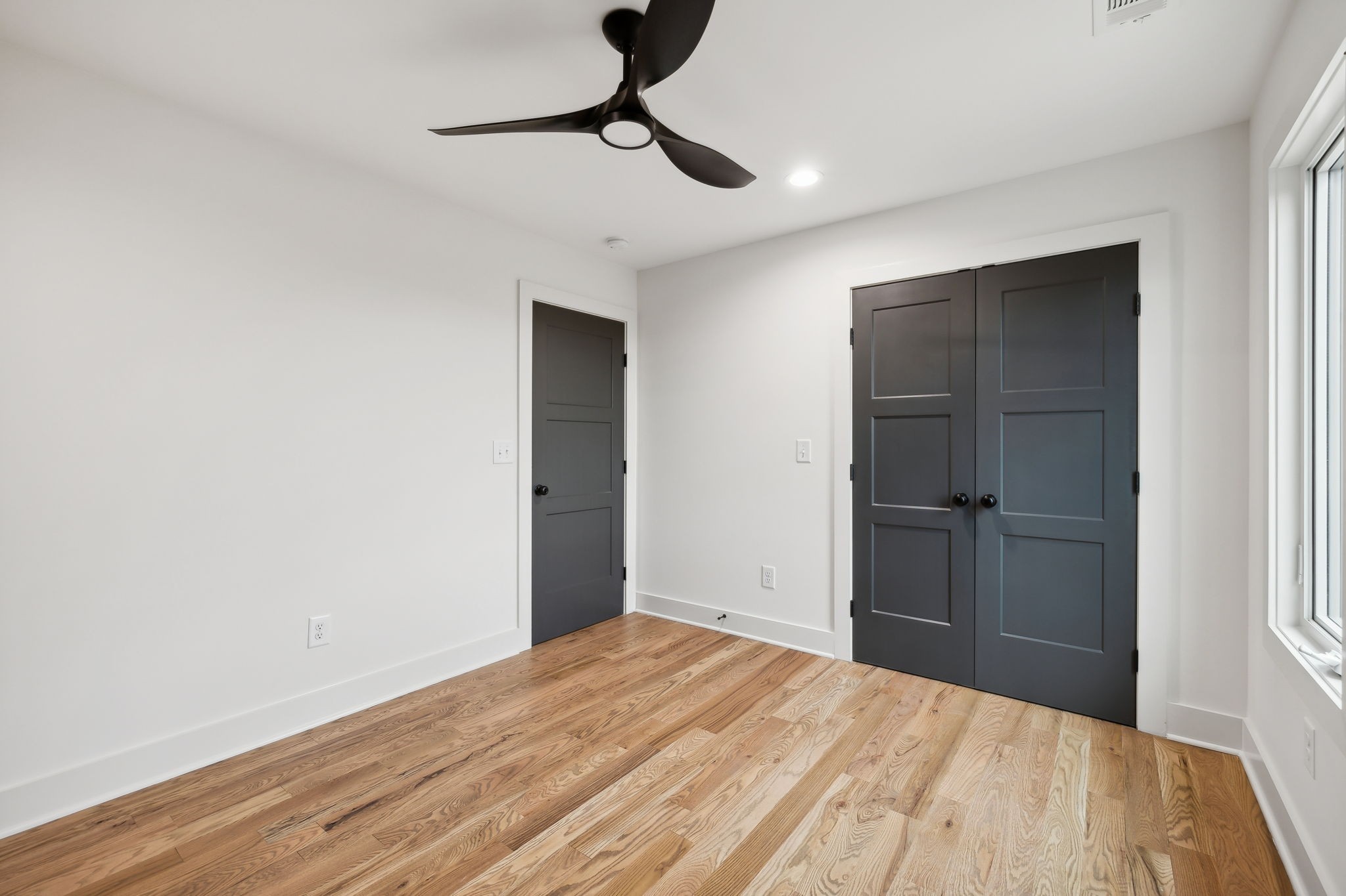 120 Coventry Way