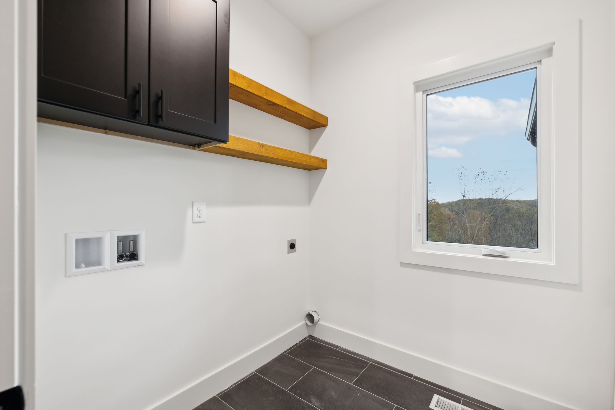 120 Coventry Way