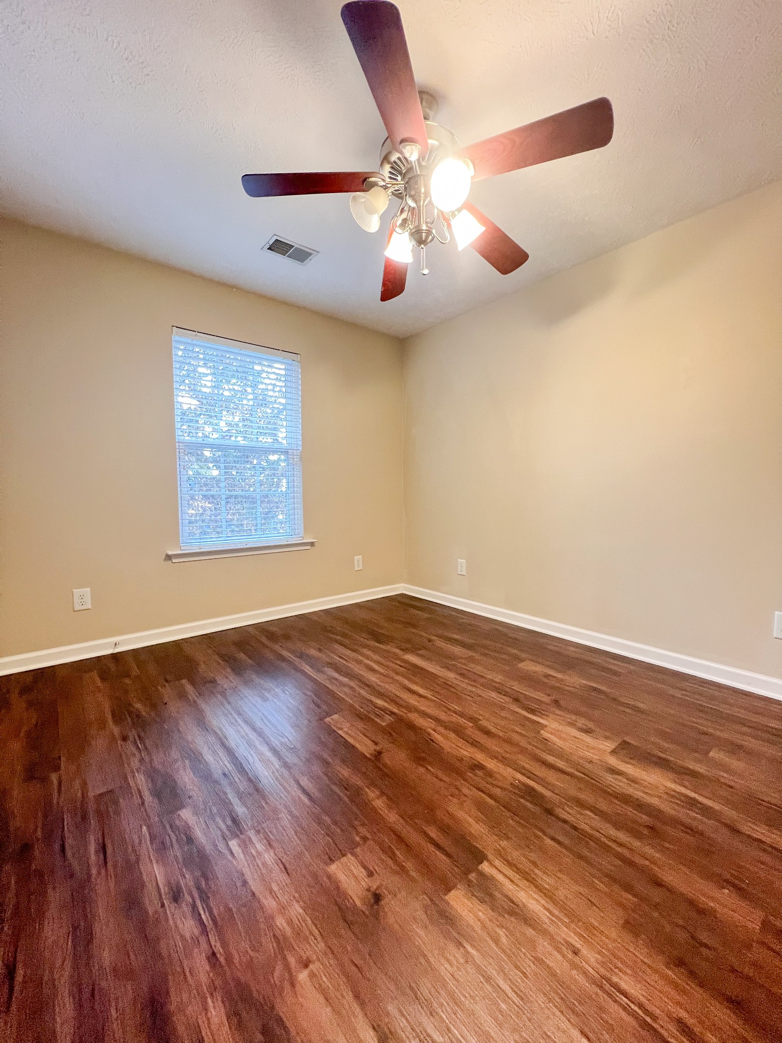 2612 Mountain Dale Ct